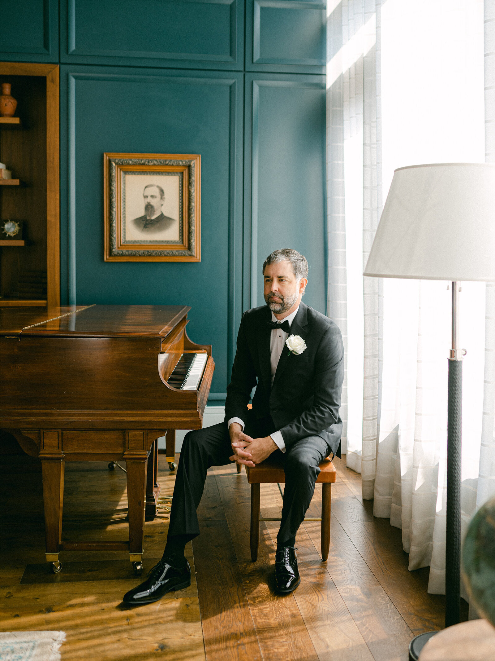 109-torianna-brooke-portraiture-perry-lane-hotel-savannah-wedding-photographer-rachel-and-jackson