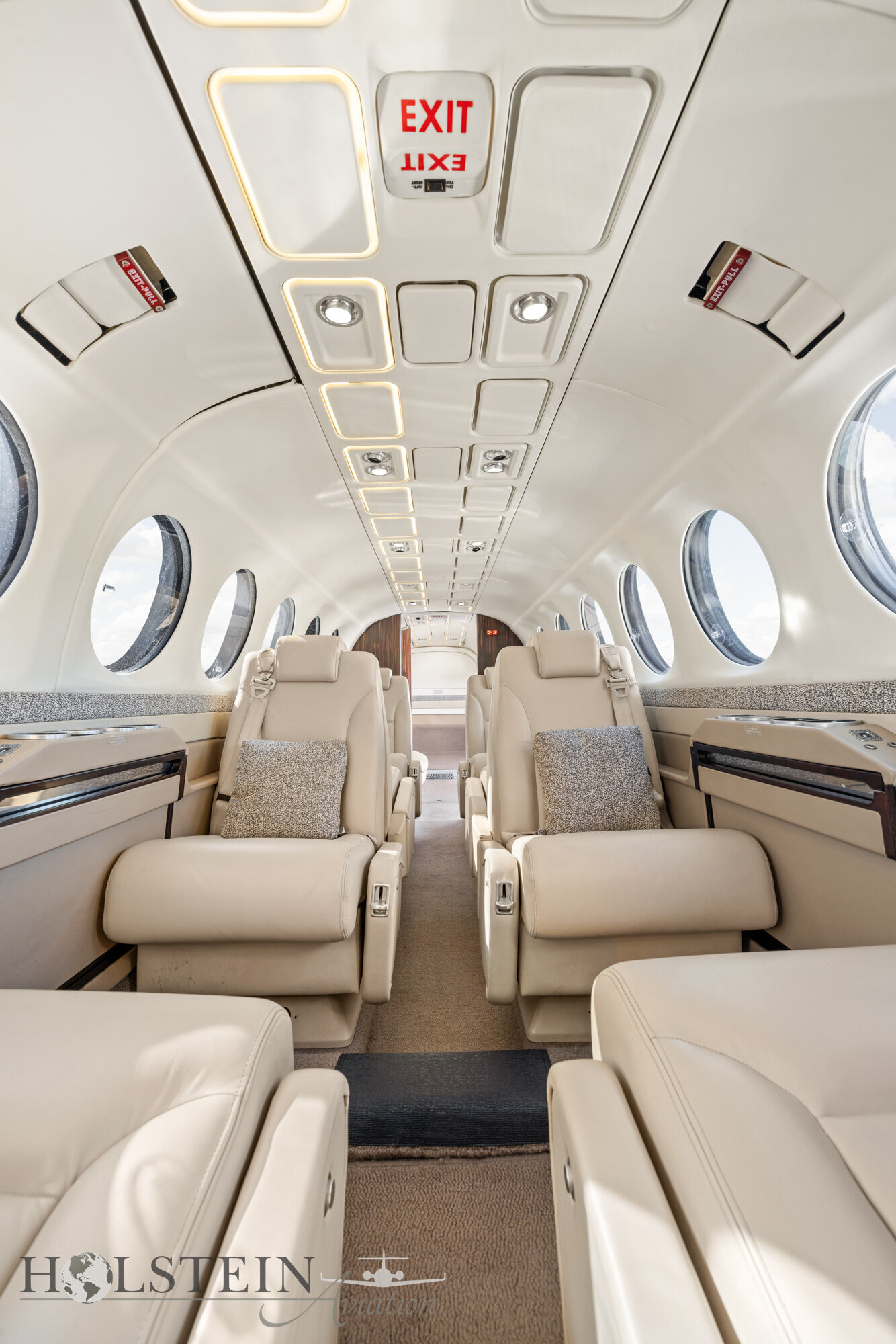 King Air 350 Watermarked-12