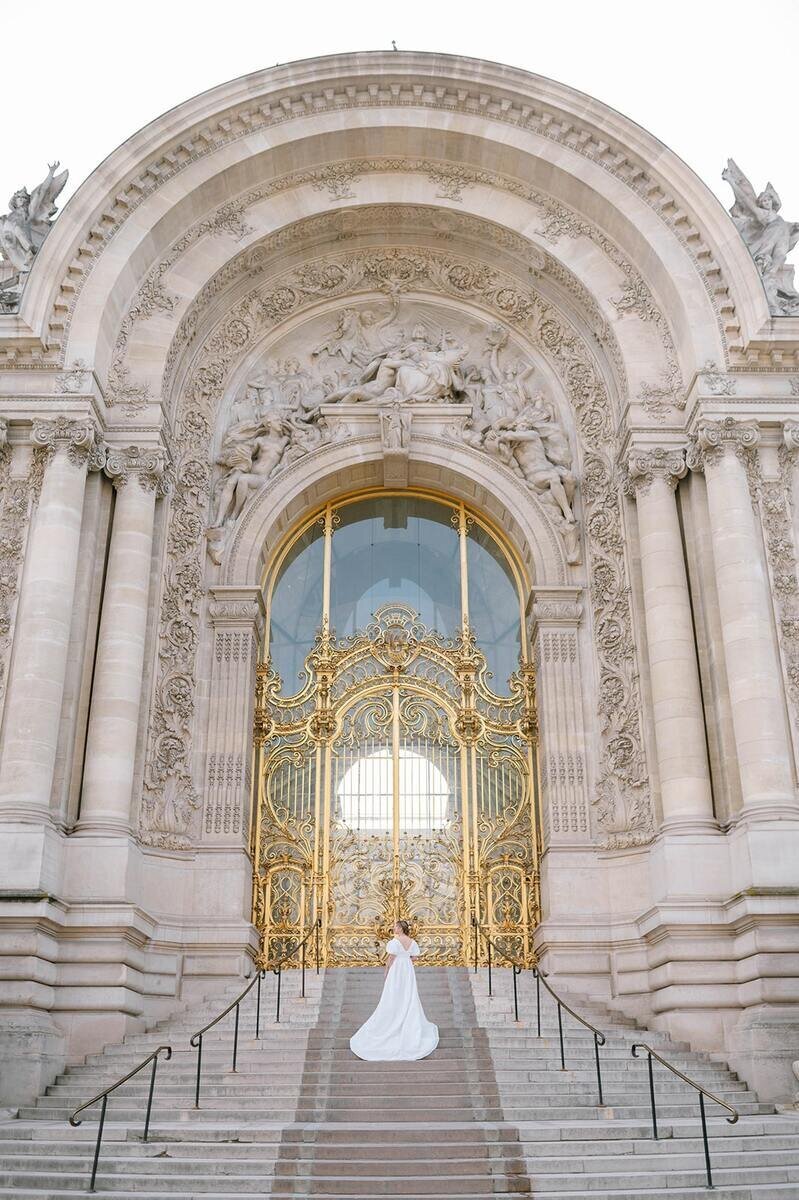 TheLoveReporter Petit Palais Paris Weddingcouture Fashion Shoot