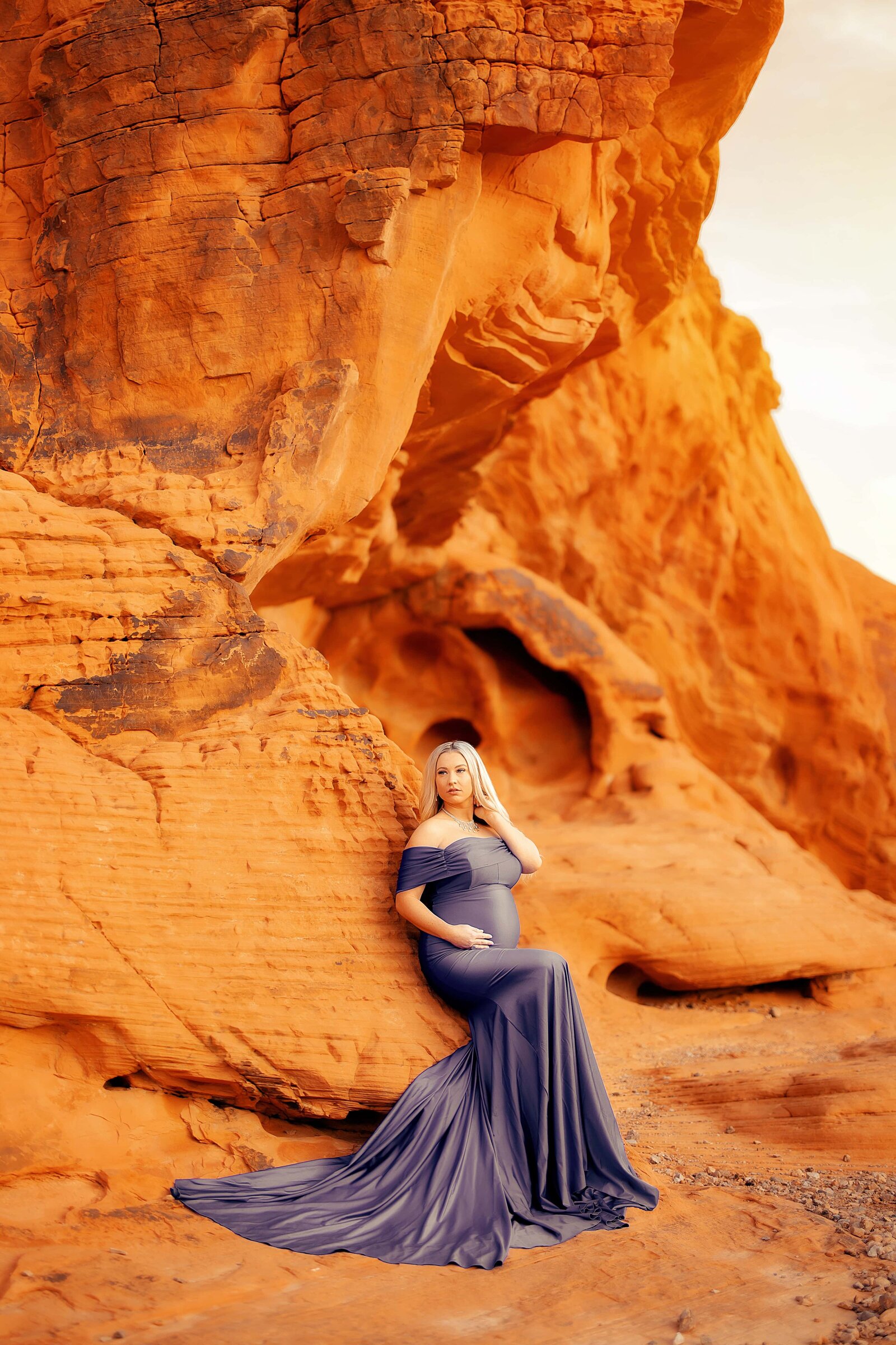 Vegas-Travel-Maternity-Photographer
