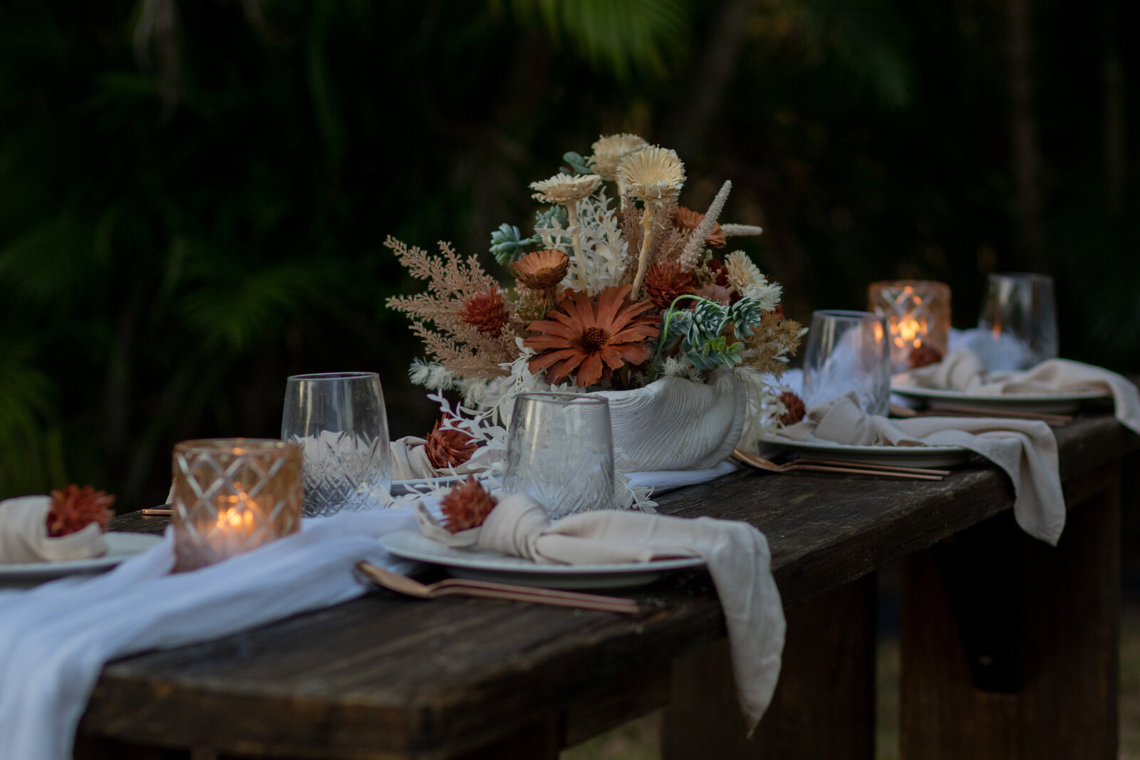 Wooden Tablescape 0206-2