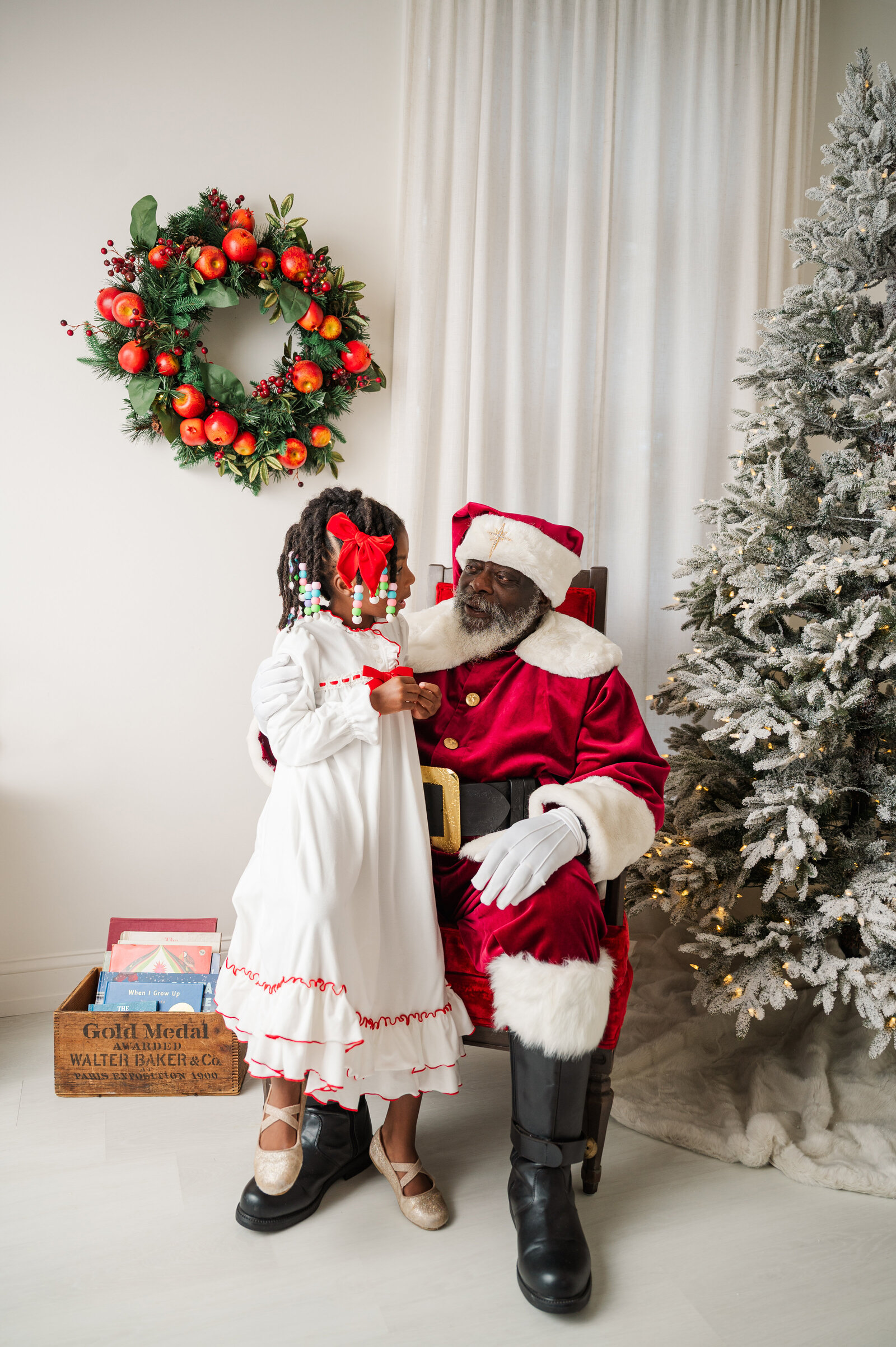 Santa-Shawn_Winston-Salem_NC_2025-10-5_18518