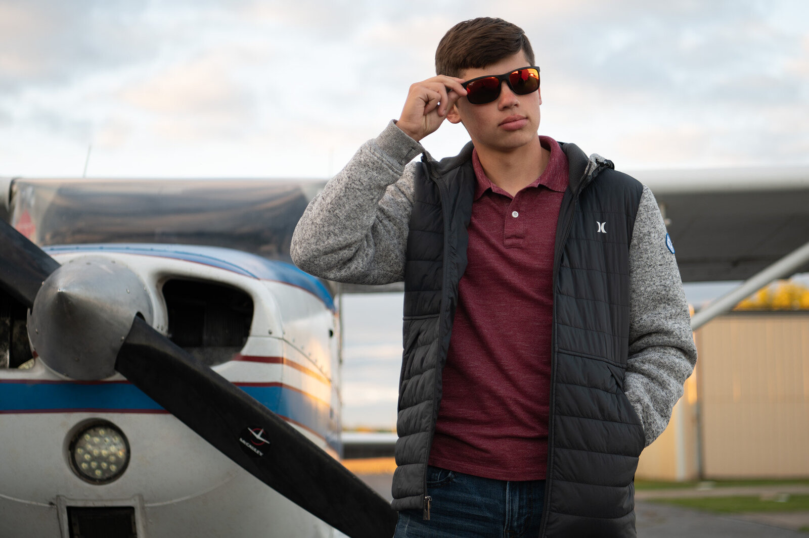 Senior Photos_Guy_Annville_Park_Airplane_Z6A_2836