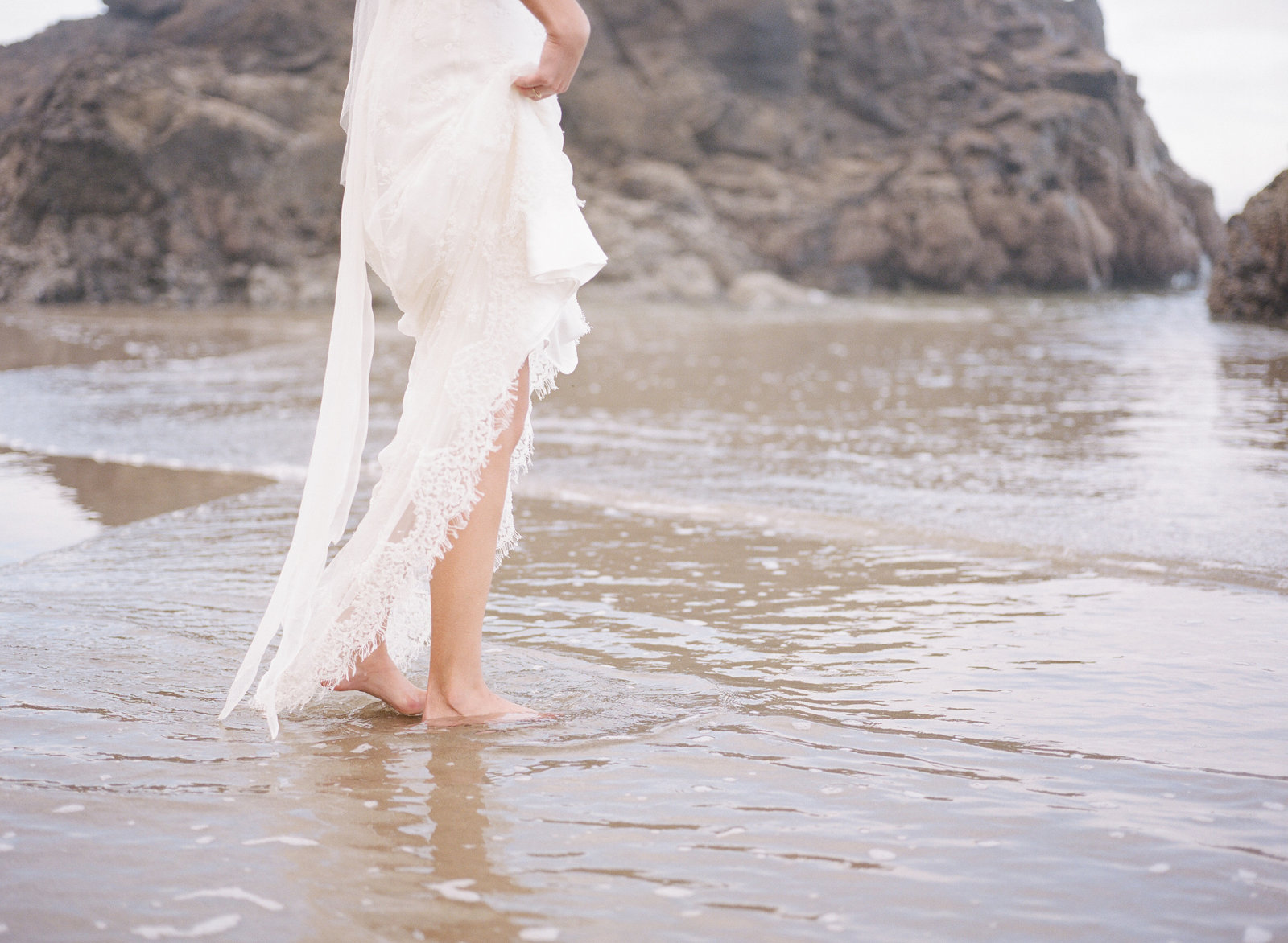 Galatea_romantic_beach_oregon_coast_wedding_dress_JoanneFlemingDesign25