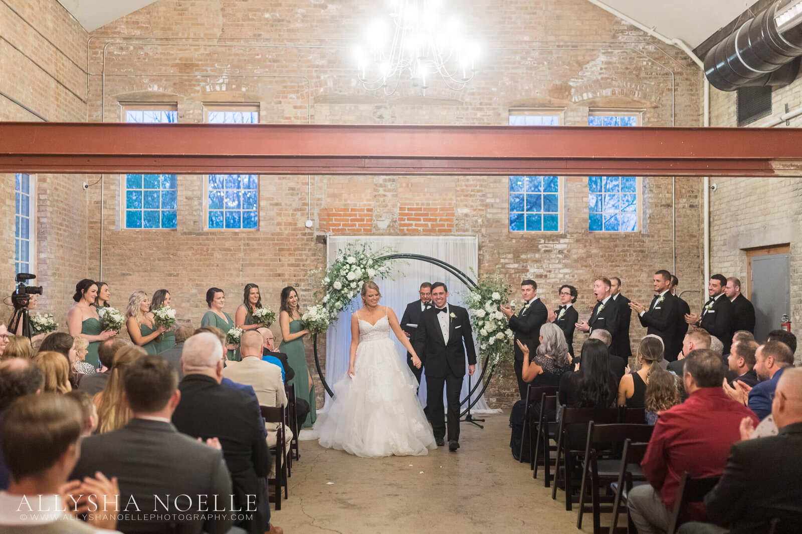 Wedding-at-The-Factory-on-Barclay-in-Milwaukee-0845