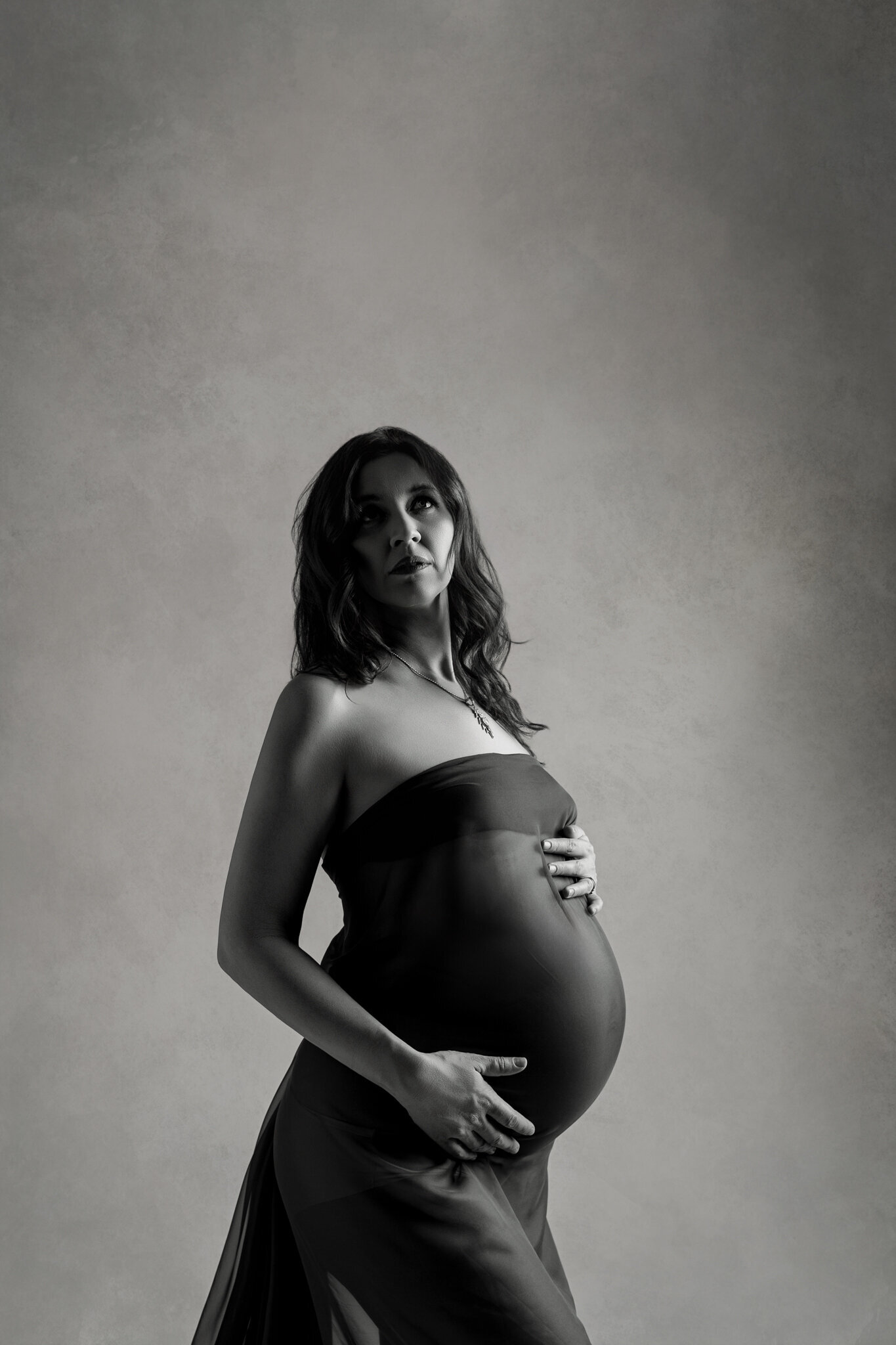 best maternity portrait studio NW Arkansas, best maternity photographer near me Cave Springs, Springdale AR maternity photography