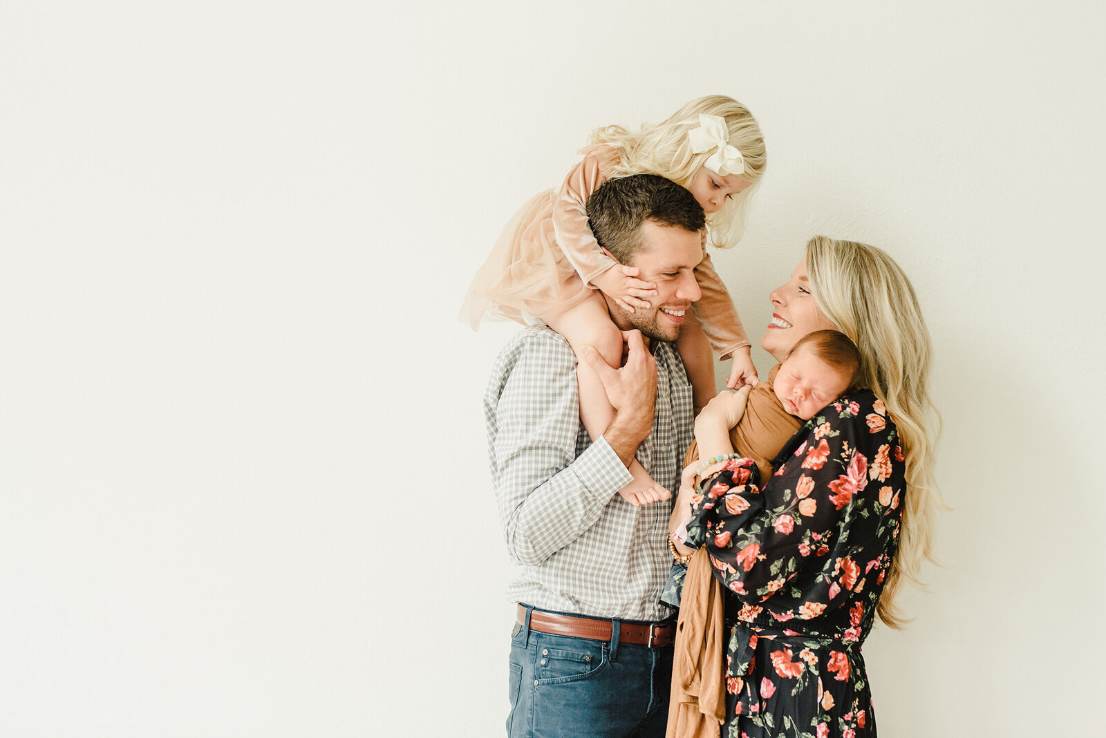 Studio Sessions | Dallas Photographer: Families, Newborns, and Portraits | Lindsay Davenport