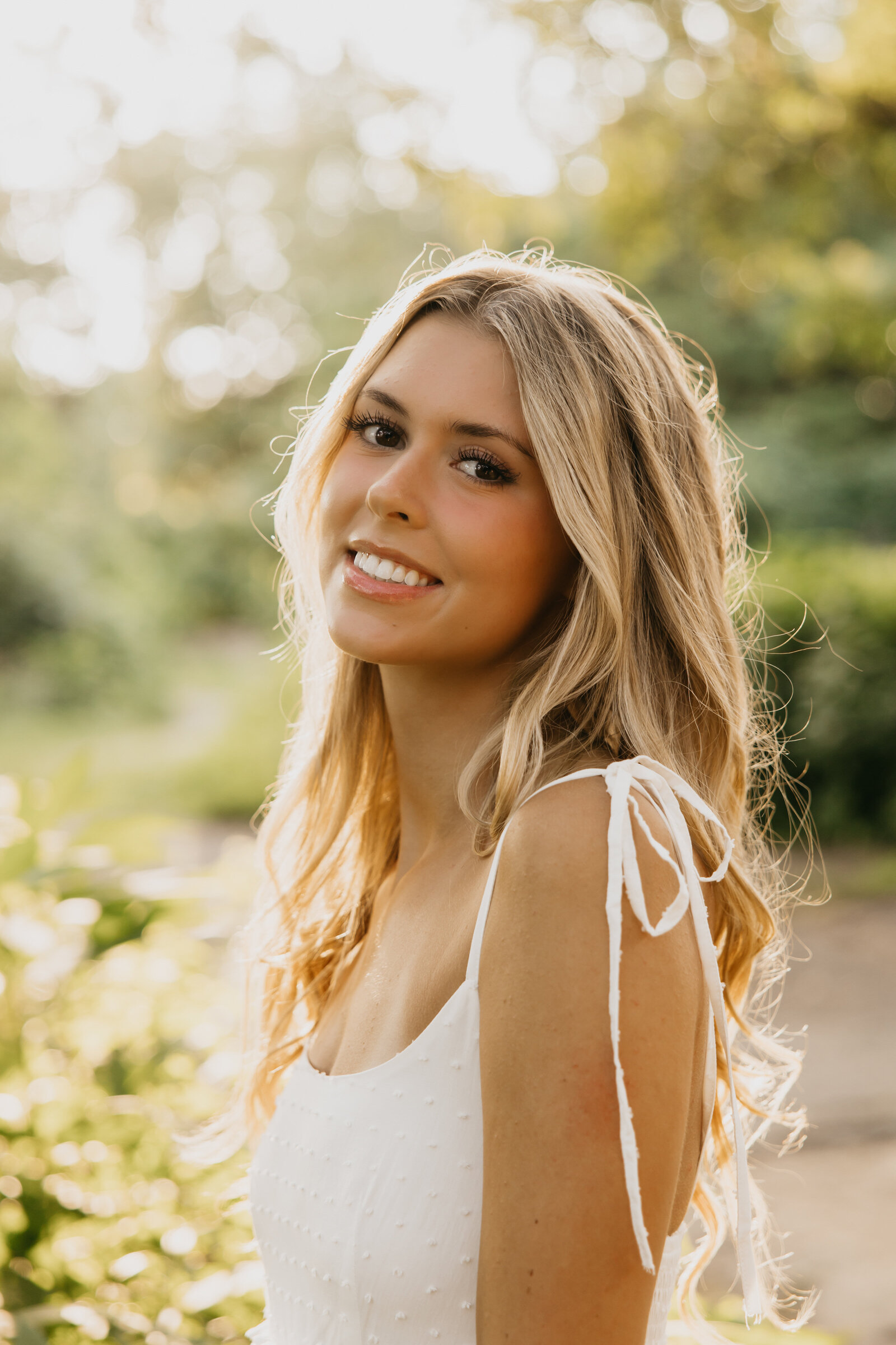 Twin Cities Senior Photographer (312)