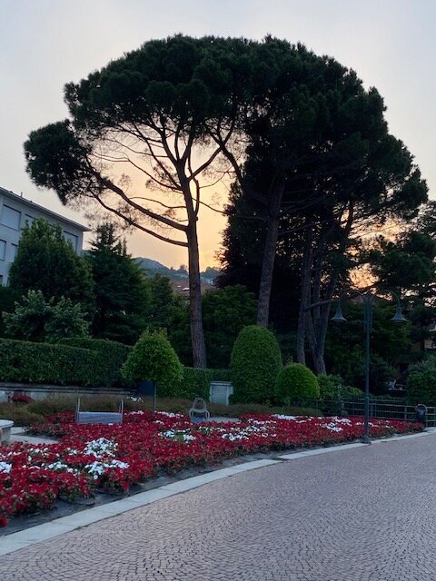 Lake Como sunset walk