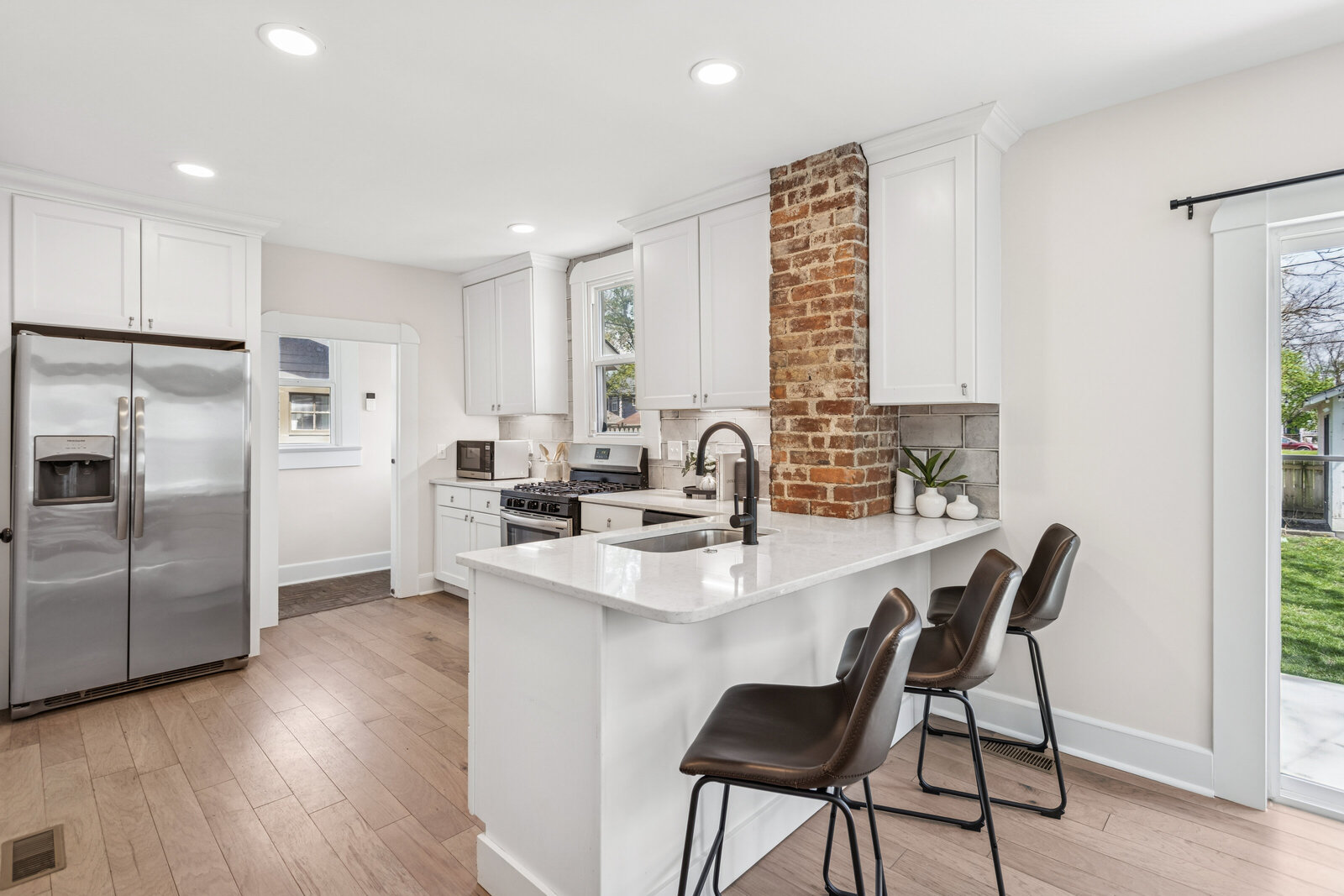 611 Tecumseh St HDR 007