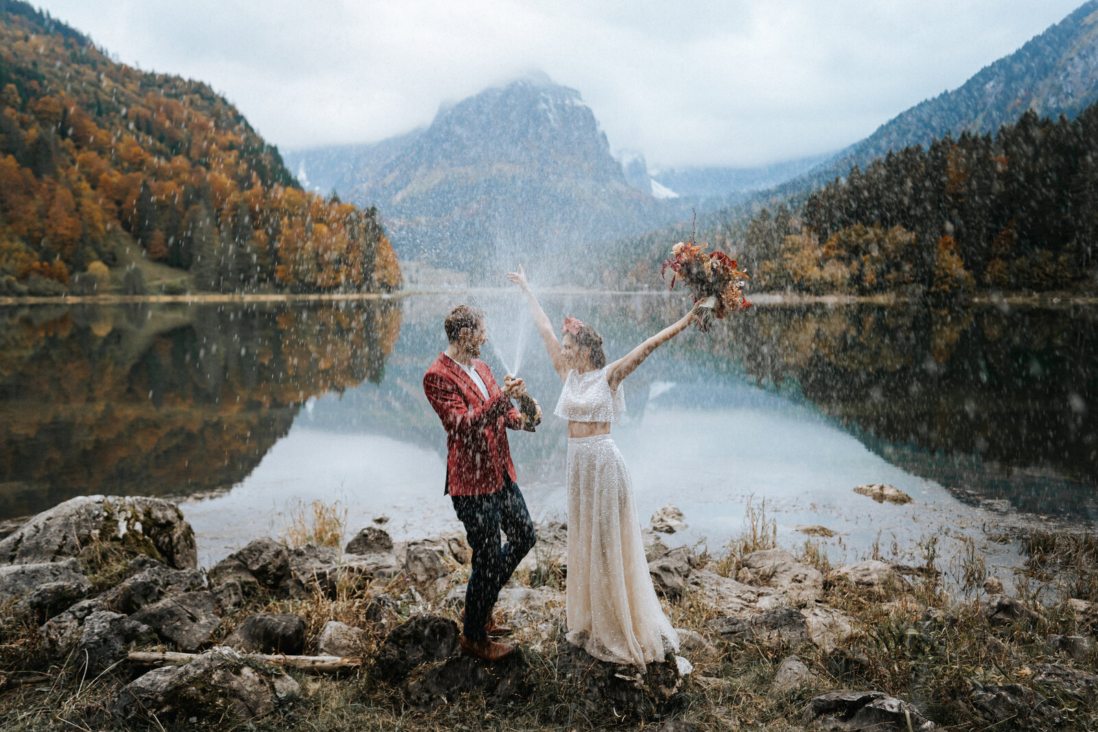 Indian Summer Mountain Elopement Switzerland Hochzeit Fotograf Zürich Meltem Salb--253