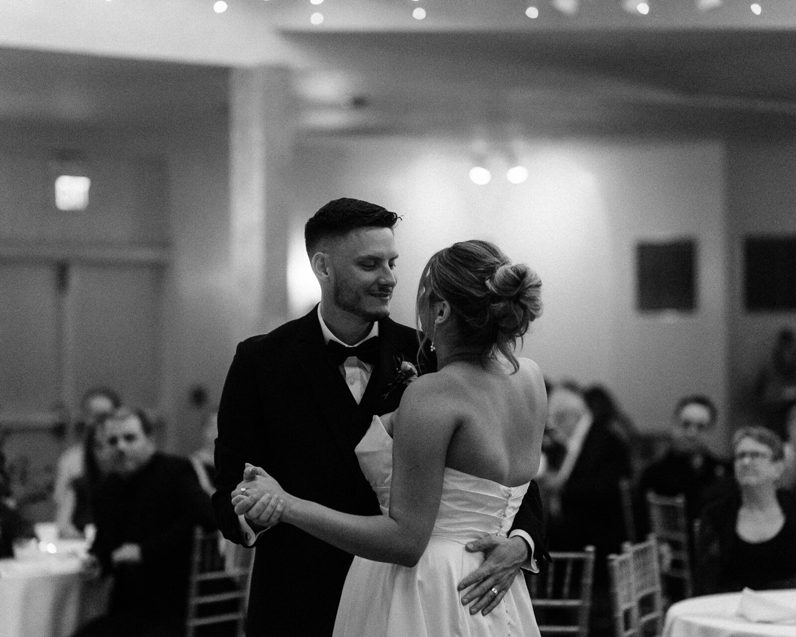 Corby Intercontinental Hotel Kansas City Wedding Plaza-268