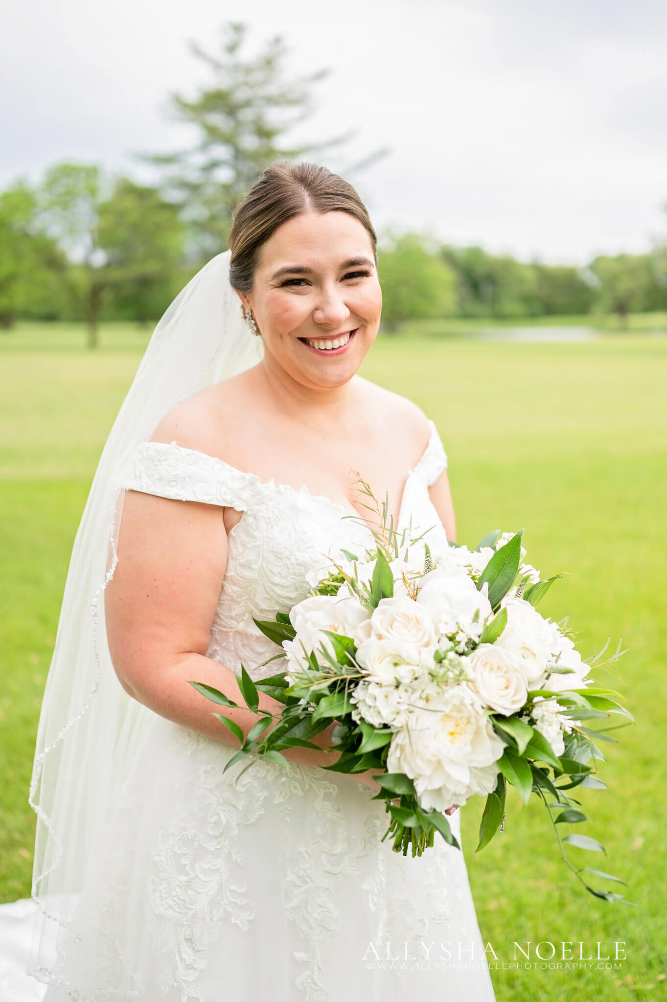 Wedding-at-River-Club-of-Mequon-232