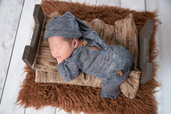 East Brunswick NJ Newborn Photographer Gray Outfit Country Bed