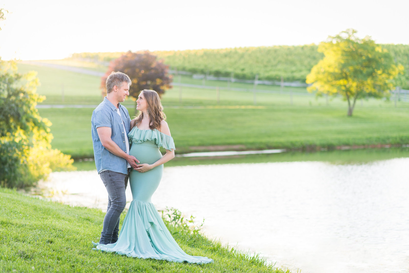 frederick - maryland - maternity - photographer - mary - sarah - photography - sew - trendy - maternity - gowns  (1 of 5)