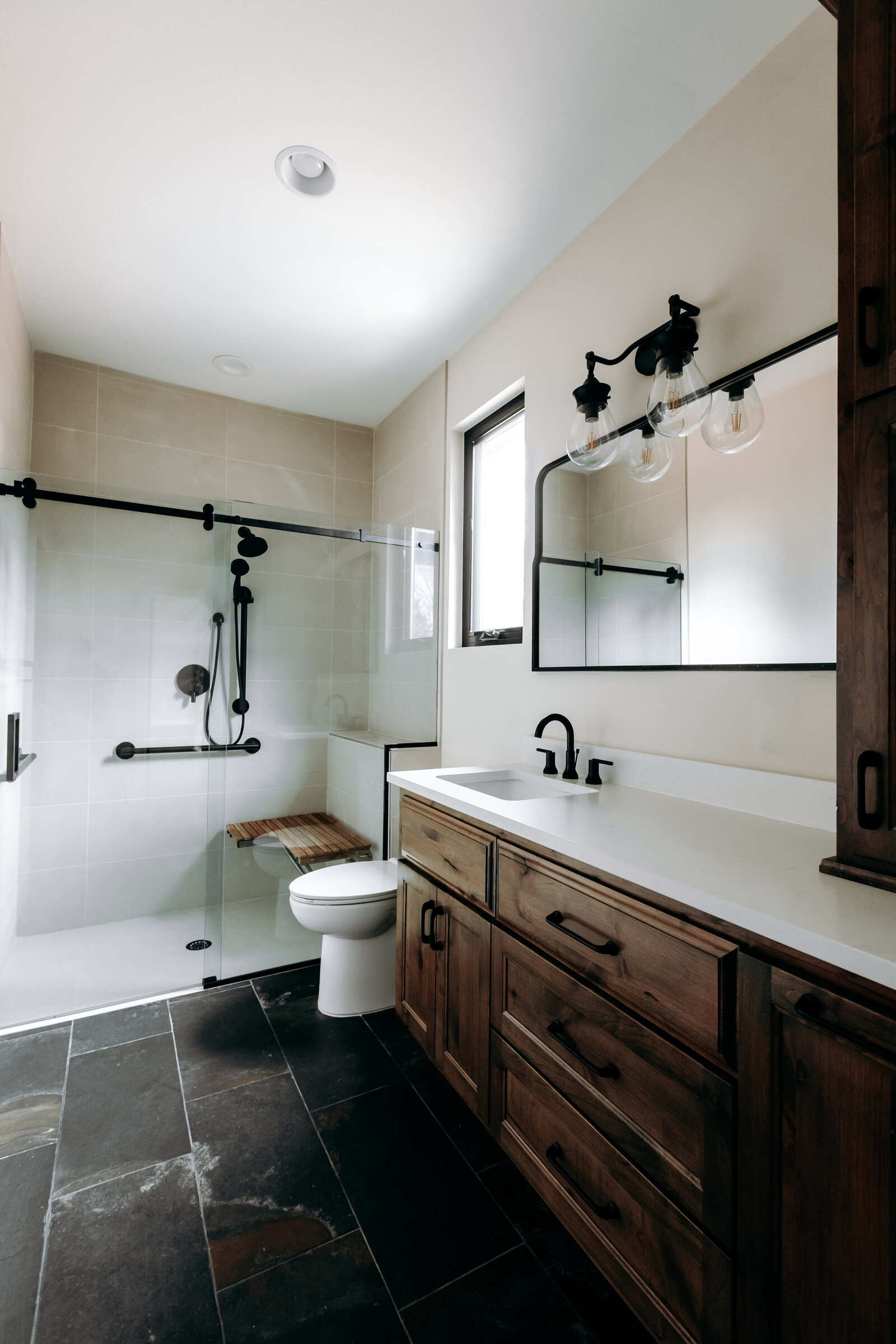 BATHROOM2(1)