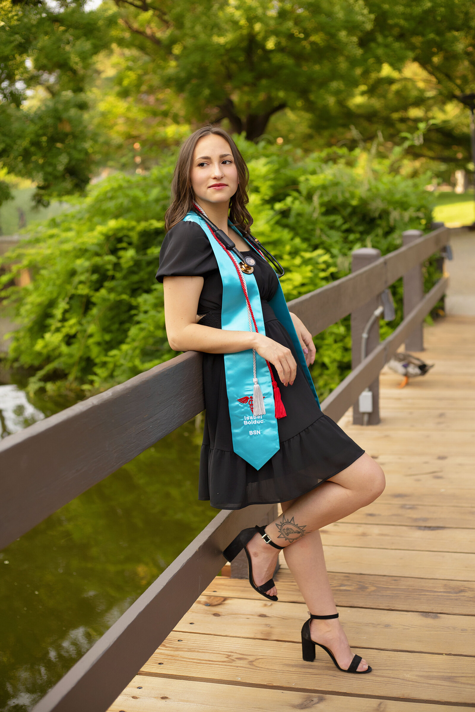UNM-nursing-grad-photography-session-duck-pond-bridge