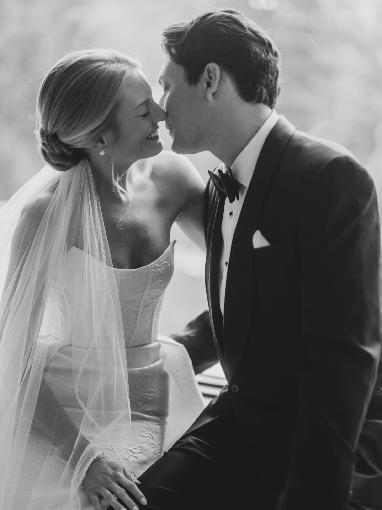 calgary_wedding_photographers_fairmont_banff_springs_destination_wedding_nicole_sarah-32
