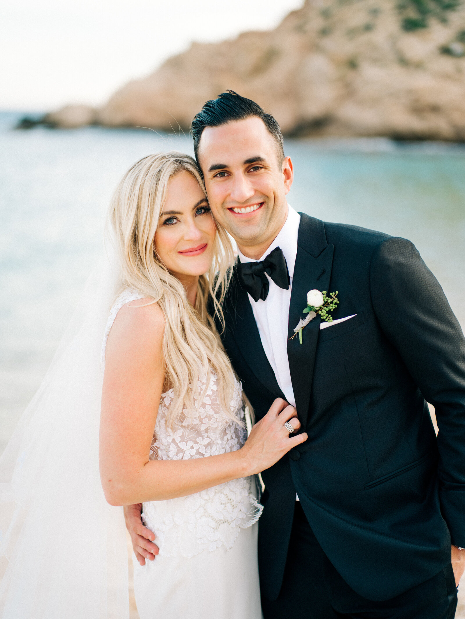 005-sean-cook-wedding-photography-cabo-couple-portrait