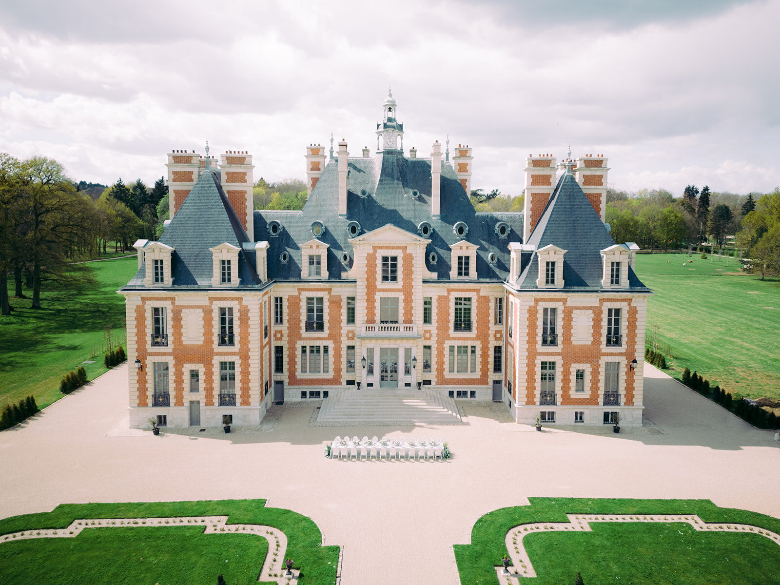 destination wedding in france