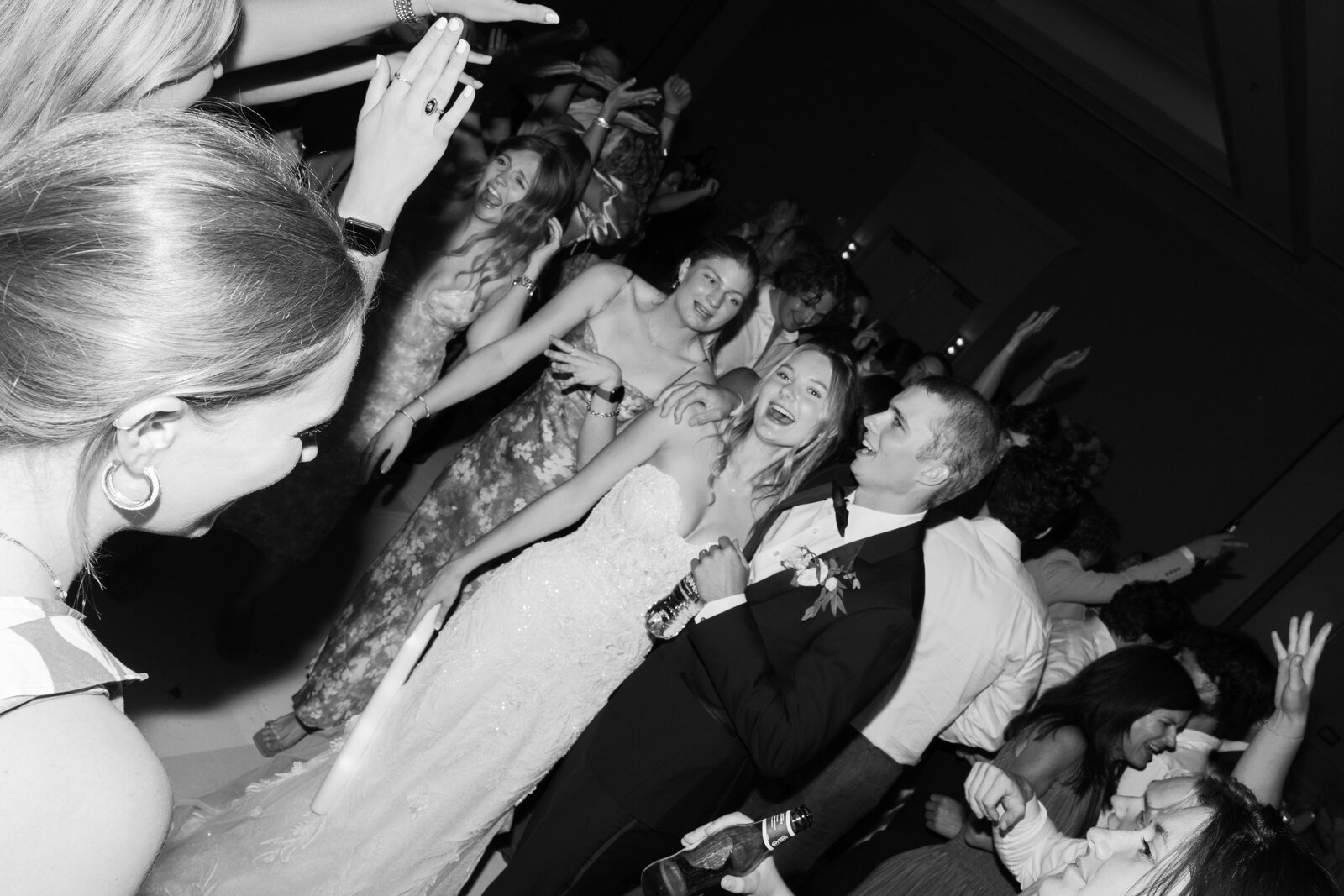 hannahtyler_bastroptxwedding-461