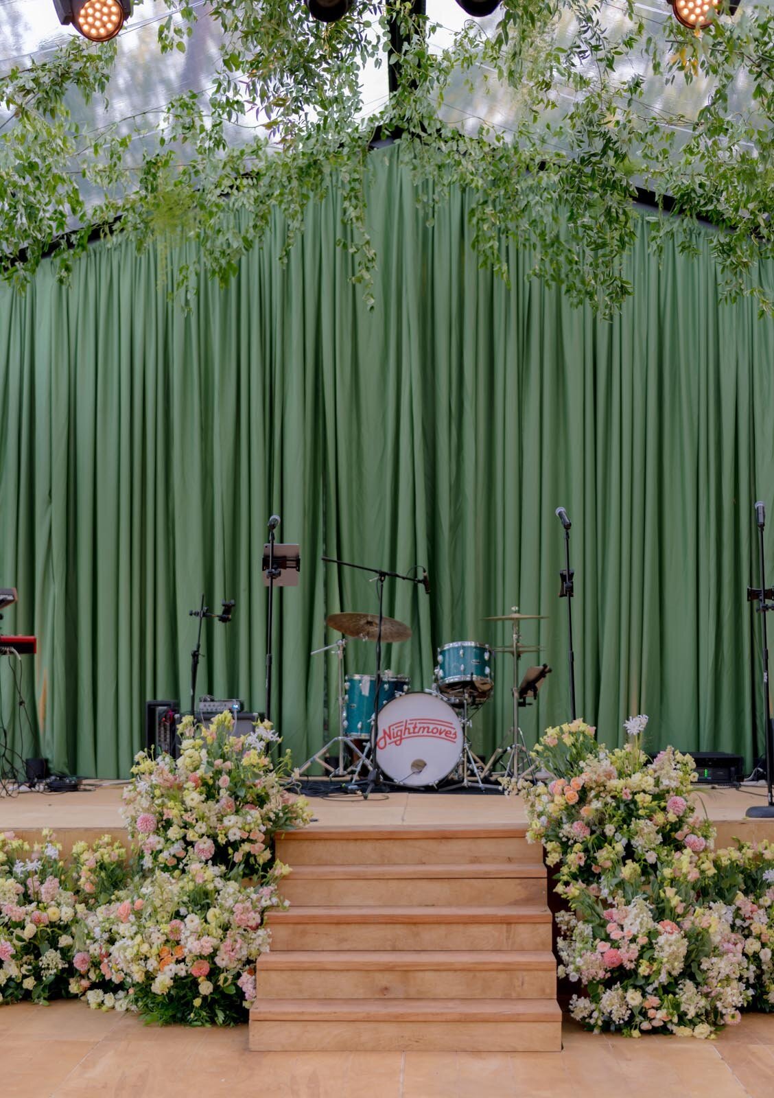 Private Estate and Tented Wedding Planner in New England44