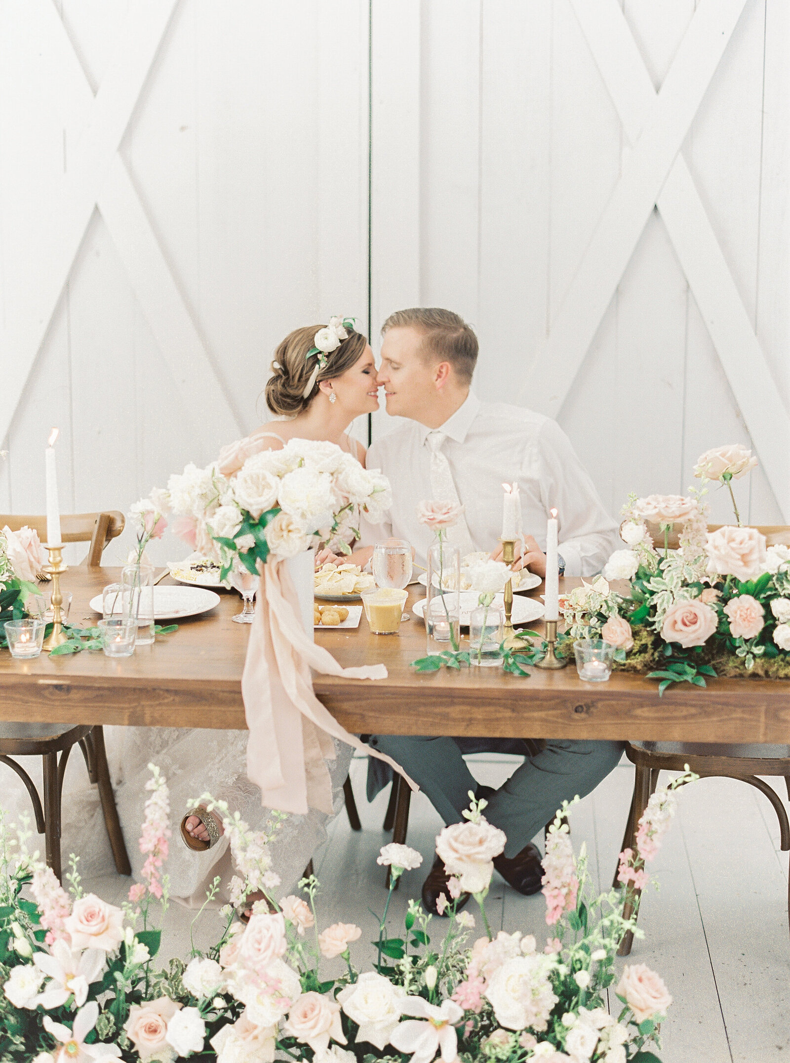 White Sparrow Barn_Lindsay and Scott_Madeline Trent Photography-0145