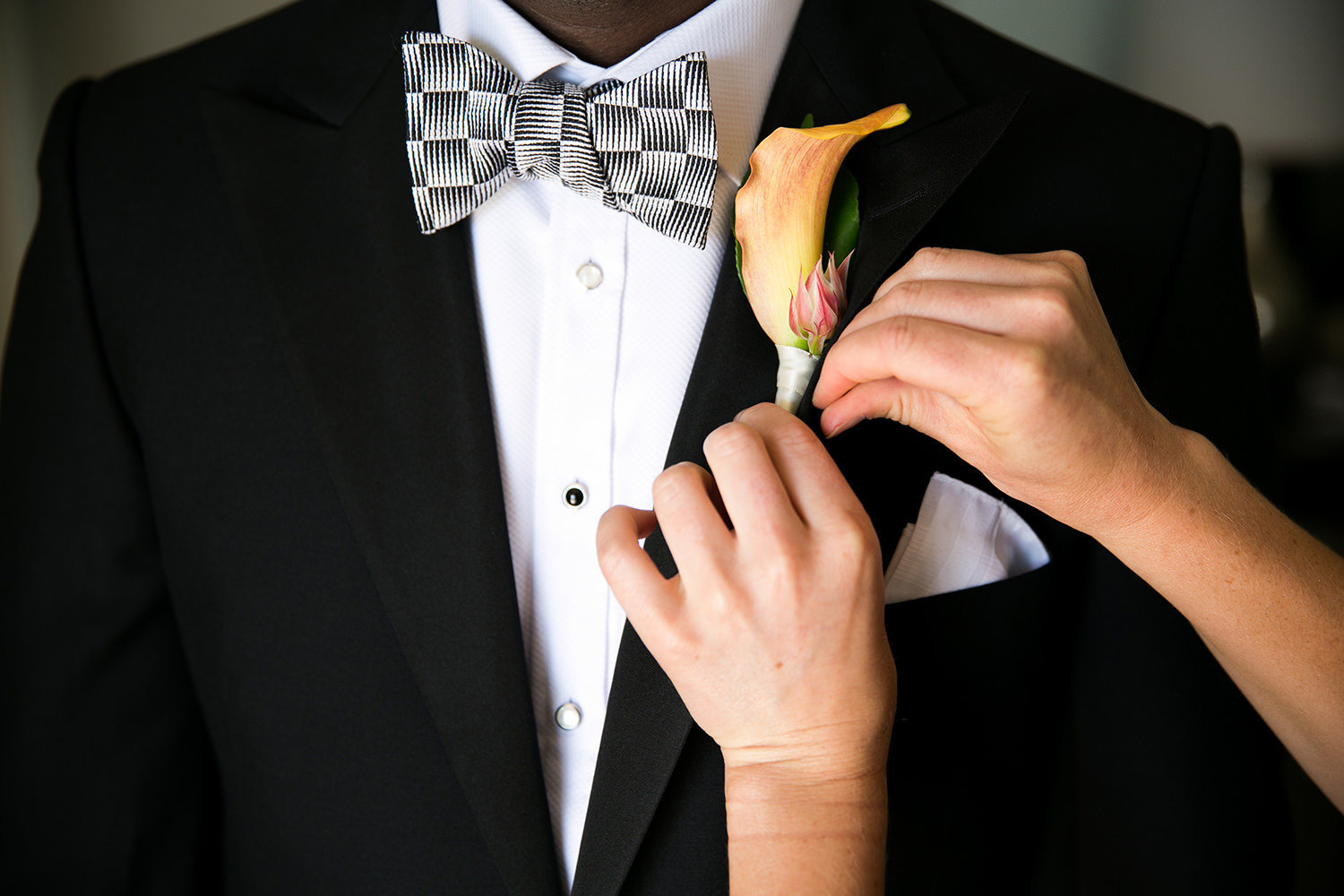 getting ready for the wedding at loews coronado