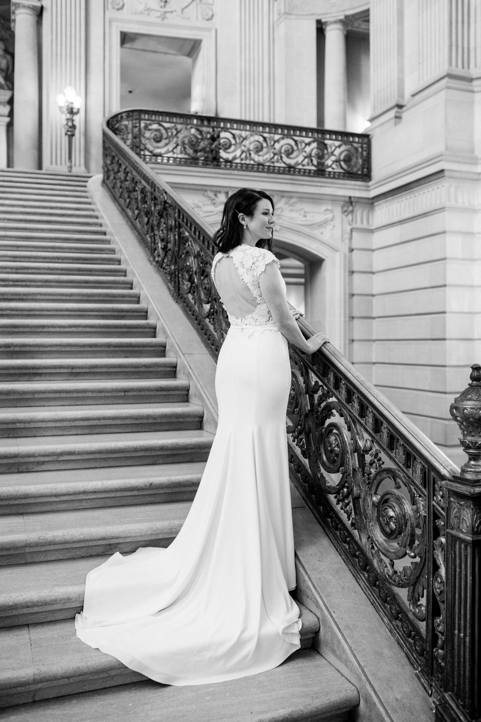 larissa-cleveland-wedding-photographer-san-francisco-city-hall-elopement-025