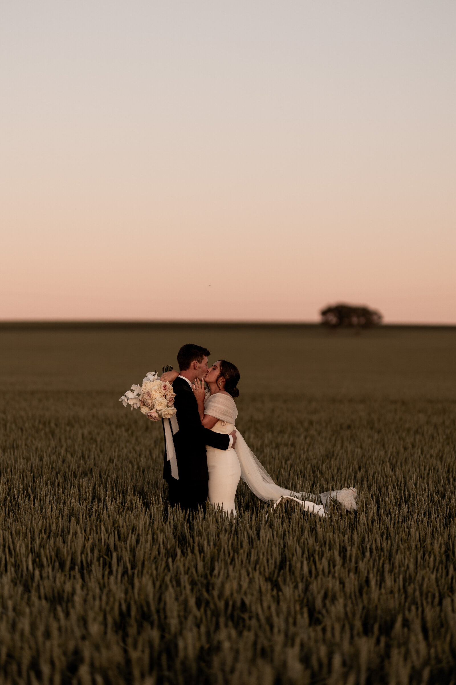230923-Chelsea-Scott-Rexvil-Photography-Adelaide-Wedding-Photographer-512