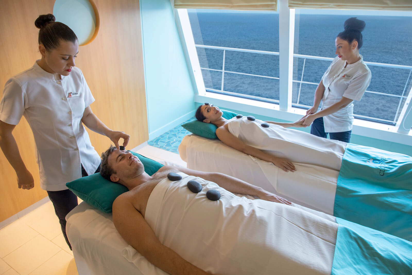 CCL_AH18_Cloud9Spa_Massage_09148_RGB_150dpi_V5