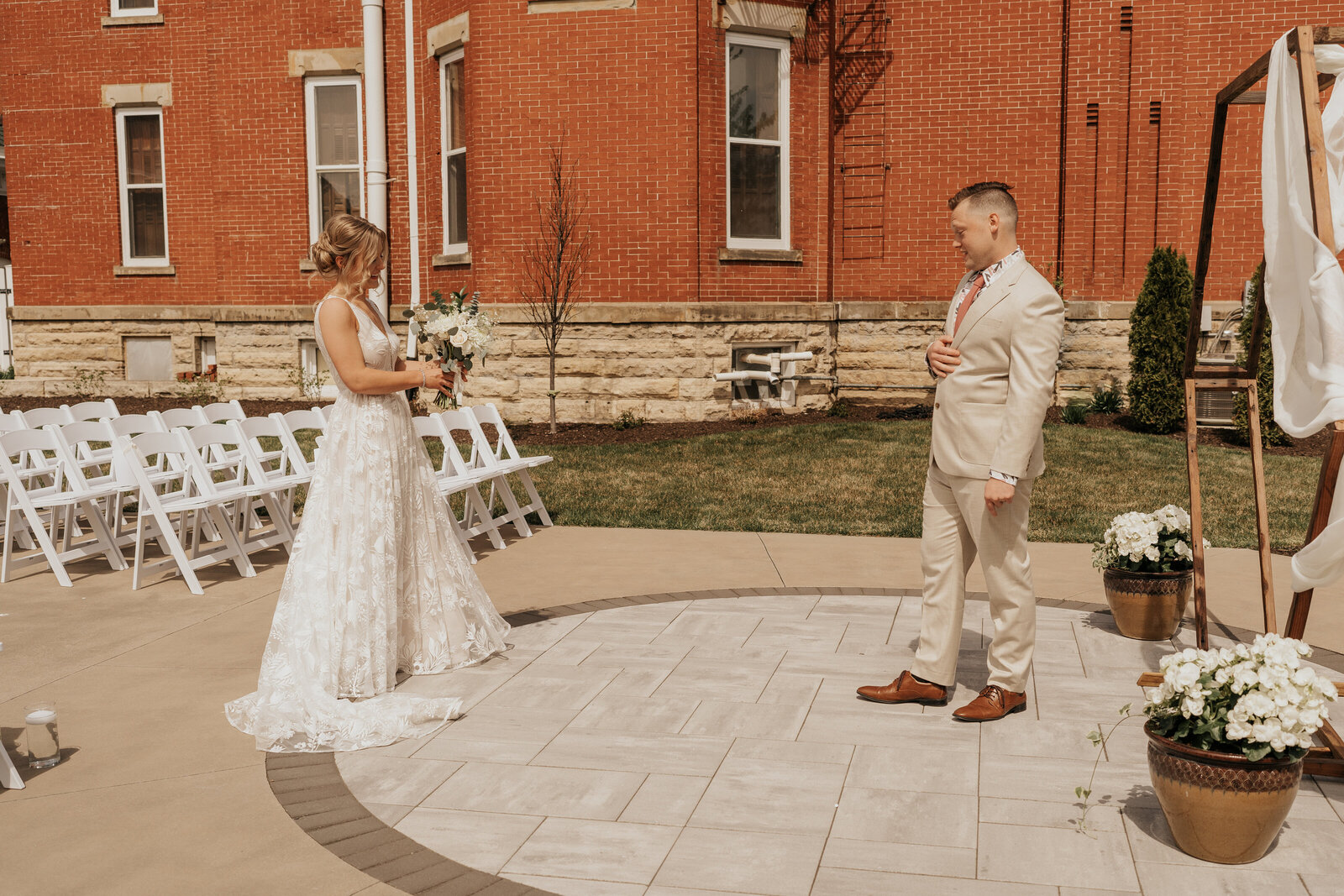Cedar Rapids wedding photographer - Carriage House Cedar Rapids-68