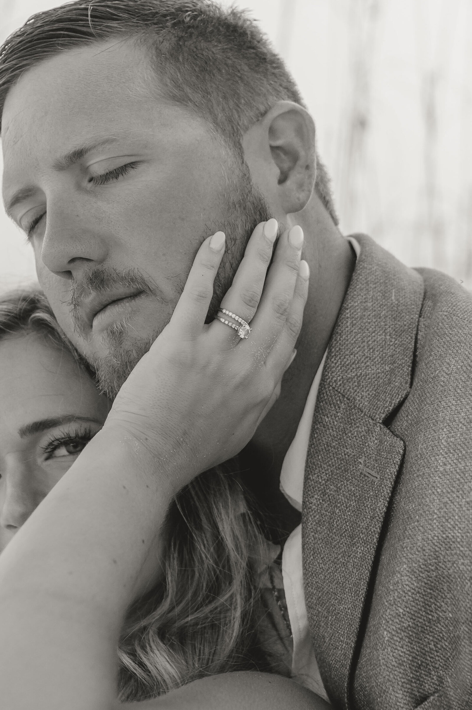 Elopement-photographer-micro-wedding-destination-photographer-couples-picture