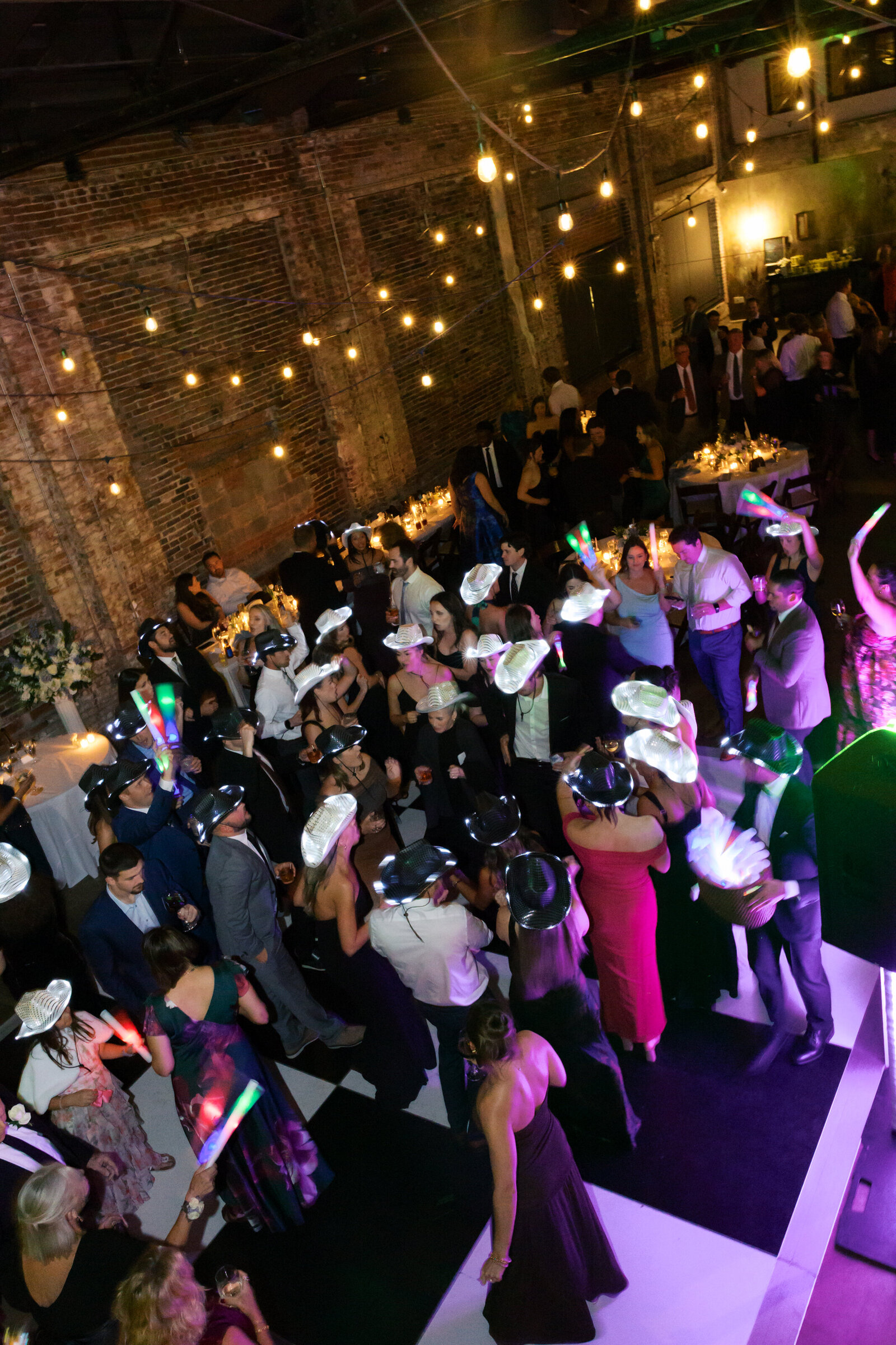 Wild Carrot St. Louis Wedding Photographer Lainie Arnold Photography-192