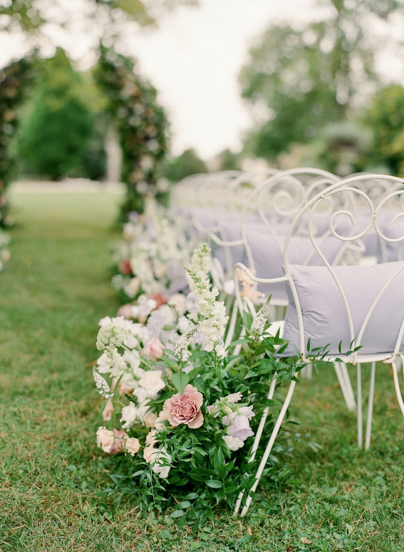 intimate-and-luxurious-wedding-in-the-garden2