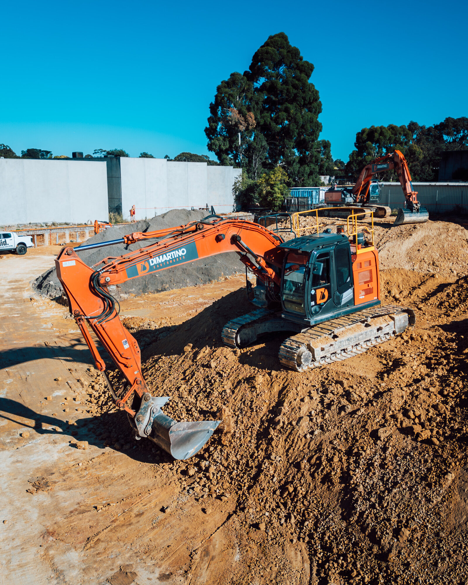 25T_excavator