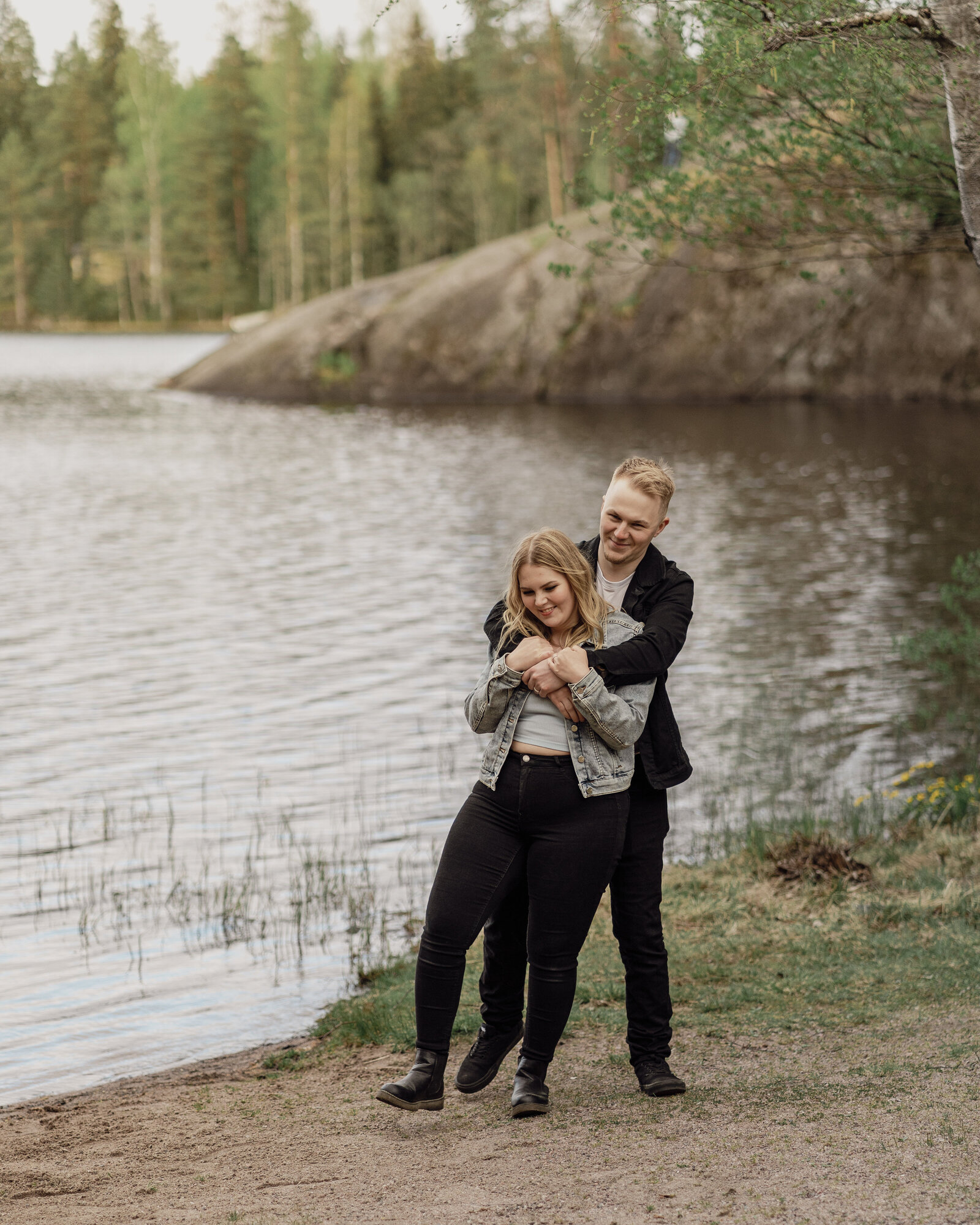 Pariskuntakuvaus Lahti, Hollola, Asikkala, Vääksy, Helsinki, Vantaa, Espoo, Porvoo, Loviisa, Fiskars, Tampere, Turku, häävalokuvaaja, häävalokuvaus Lahti, Parikuvaus Lahti, Päijät-Häme