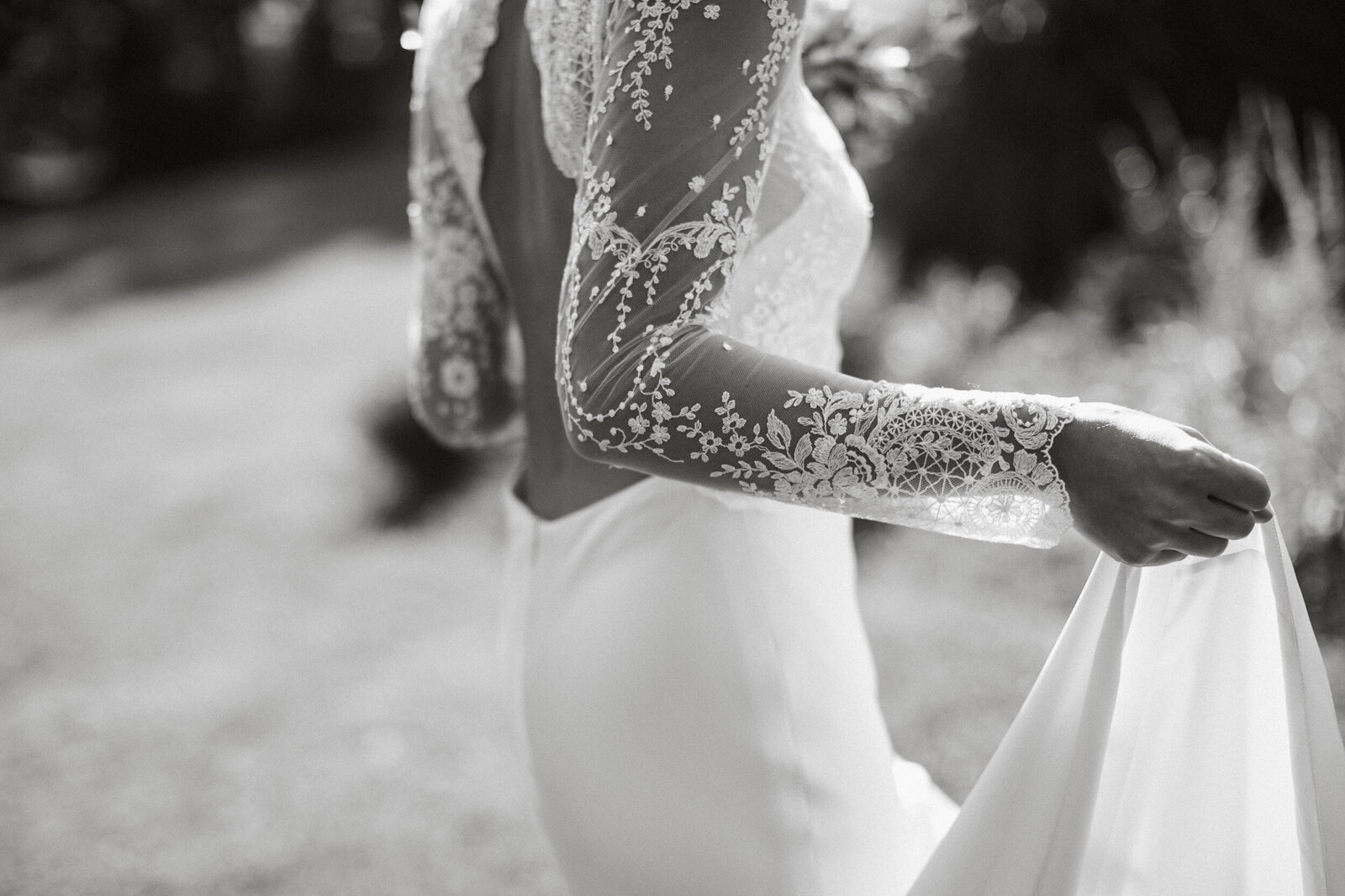 Candid moment captured by a Philadelphia wedding photographer.