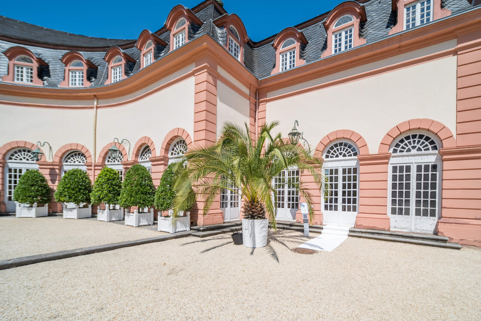 Standesamtliche-Hochzeitsfotografie-Schloss-Weilburg_09793