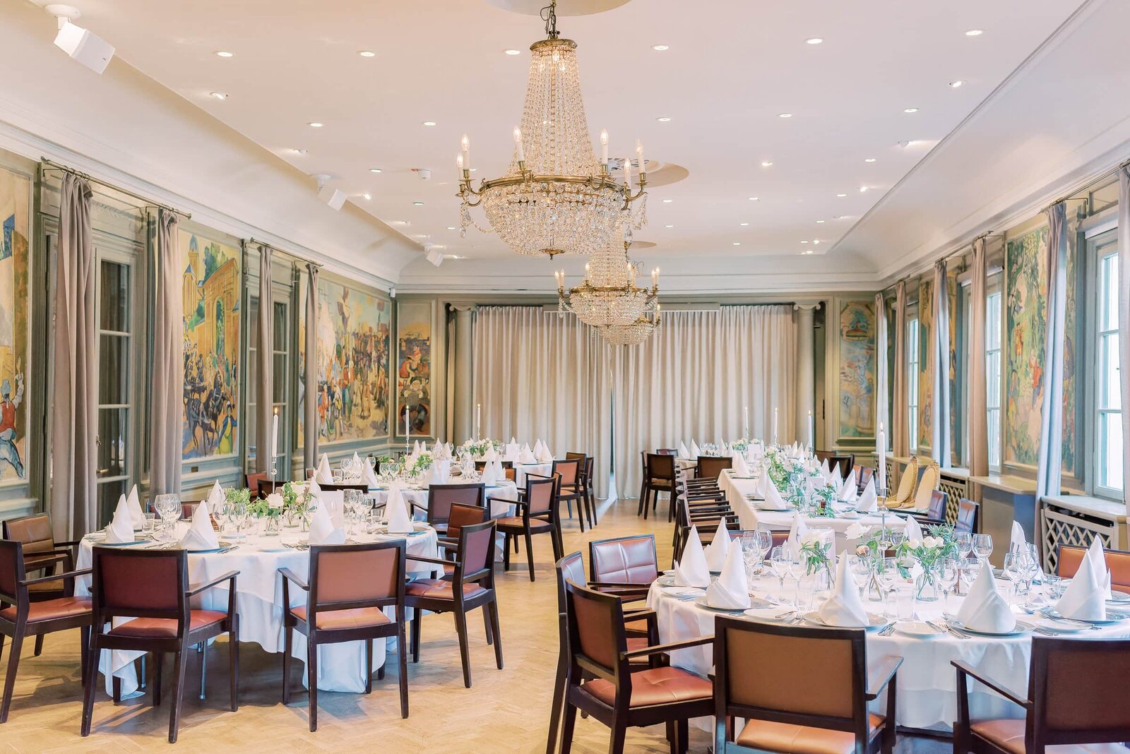 Destination Wedding Photographer Anna Lundgren in Stockholm Wedding at Stallmastaregarden Stockholm Sweden_113