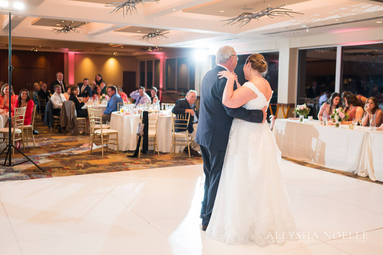 Wedding-at-River-Club-of-Mequon-884