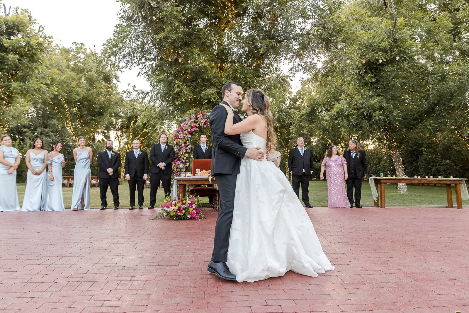 Phoenix-Wedding-Photographer-and-Videographer-Venue-at-the-Grove-PayWed-1355