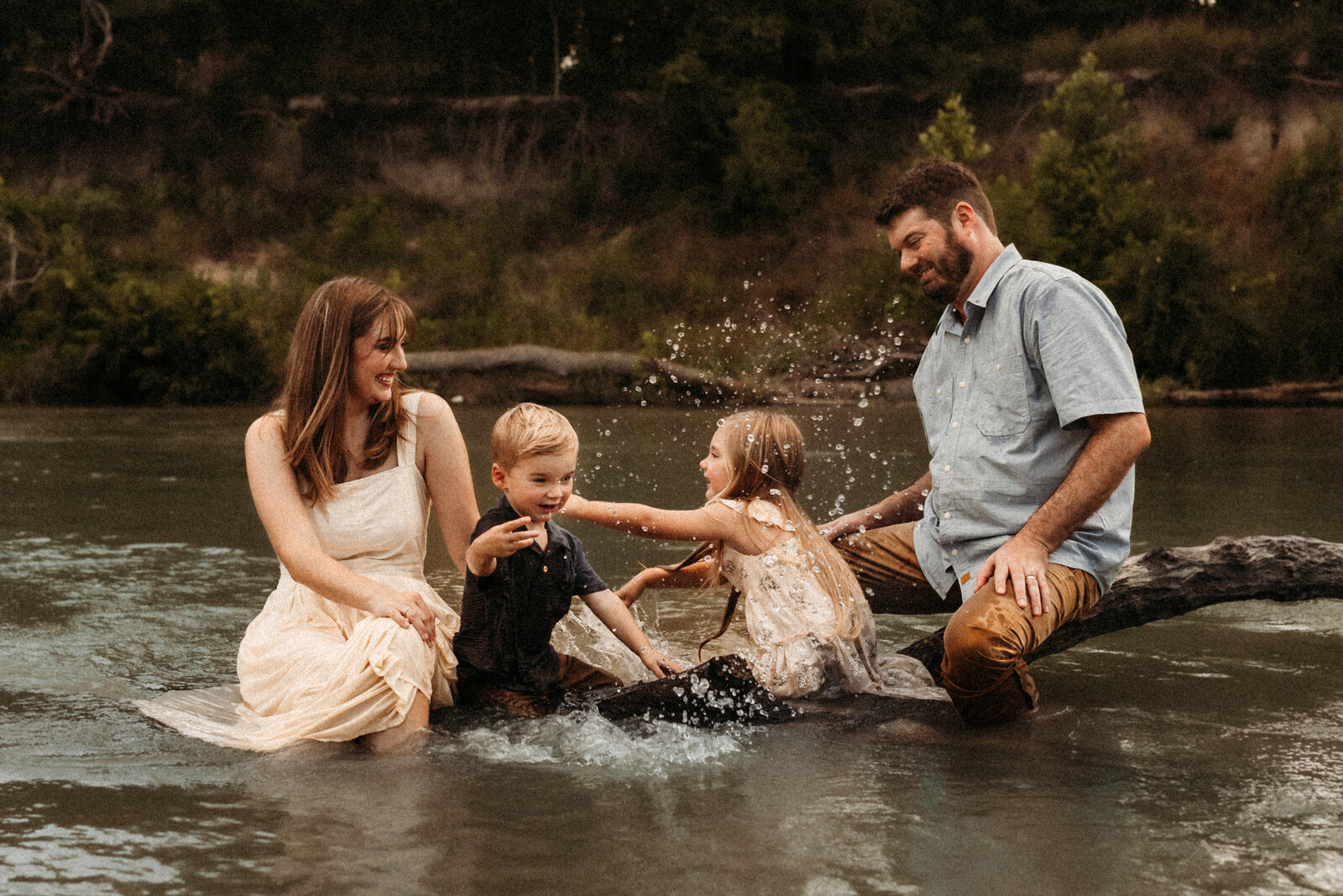 Brown family-1095.jpg - landscape