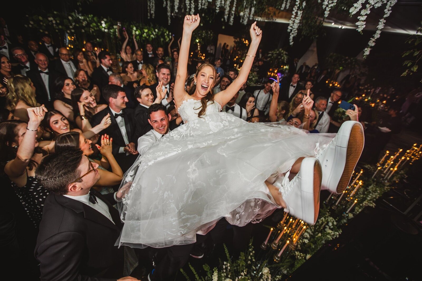 woodfield-country-club-bride-lifted-2