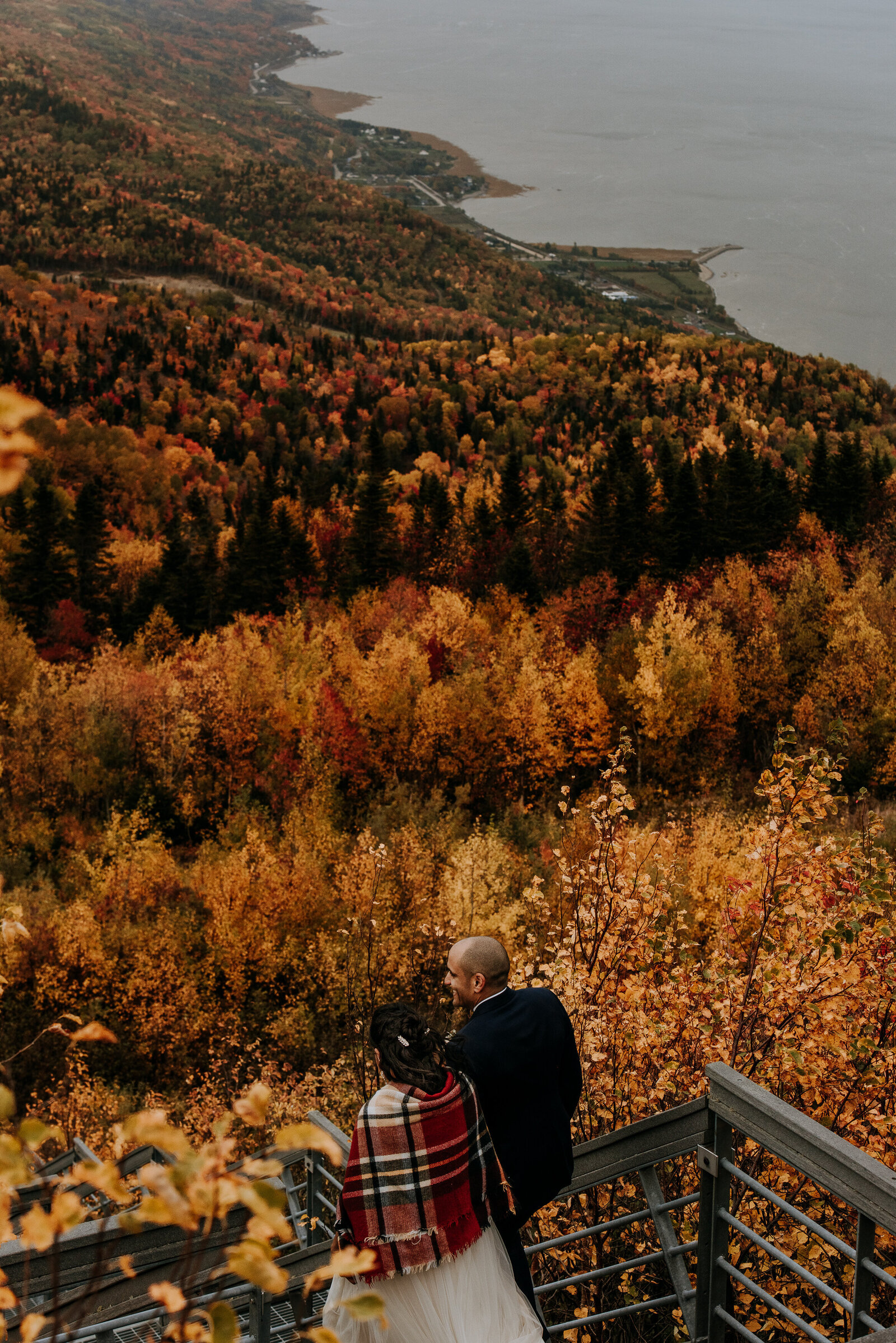 love-is-nord-quebec-photographe-mariage-intime-elopement-wedding-massif-charlevoix-0009