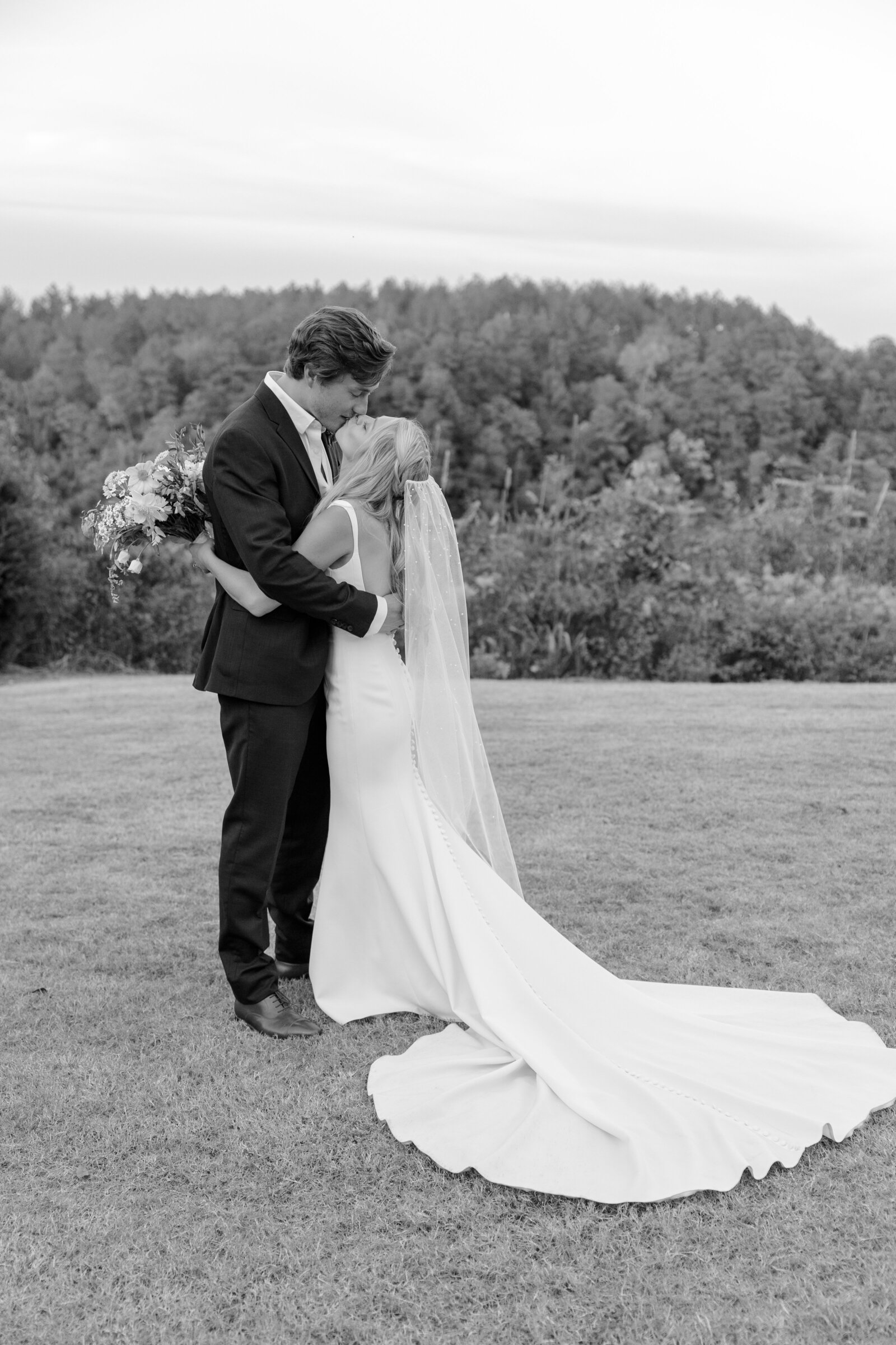Lauren & Sam Parkers Wedding Day- Bride & Groom Portraits 014