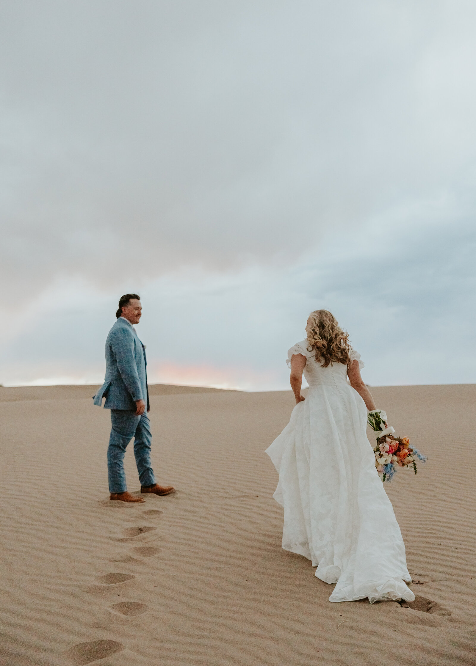 couples-adventure-bridal-session-sand-dunes-utah-elopement-photographer-katie-jo-photo-188
