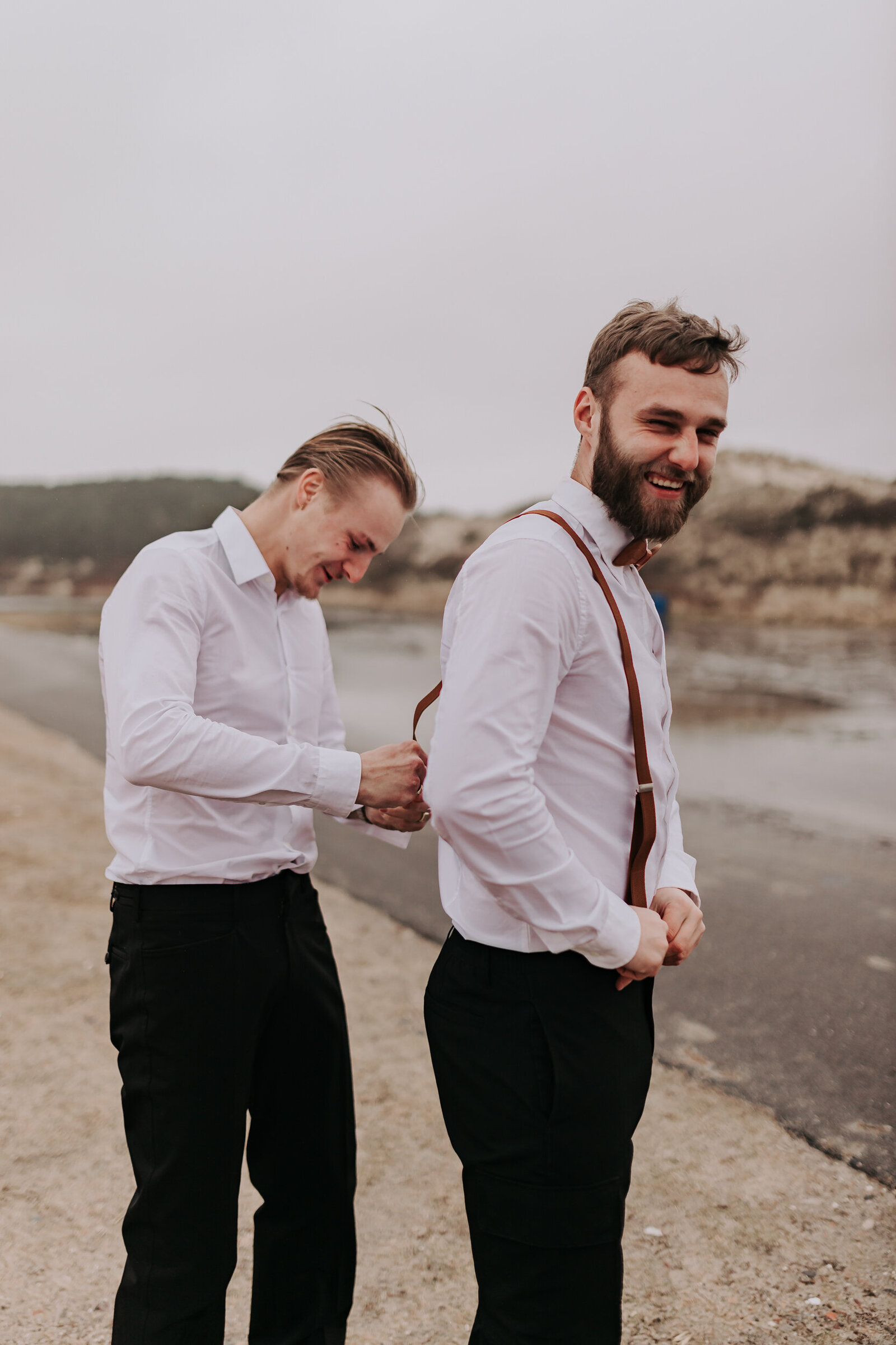 Elopement-duiden-nederland-strand-41