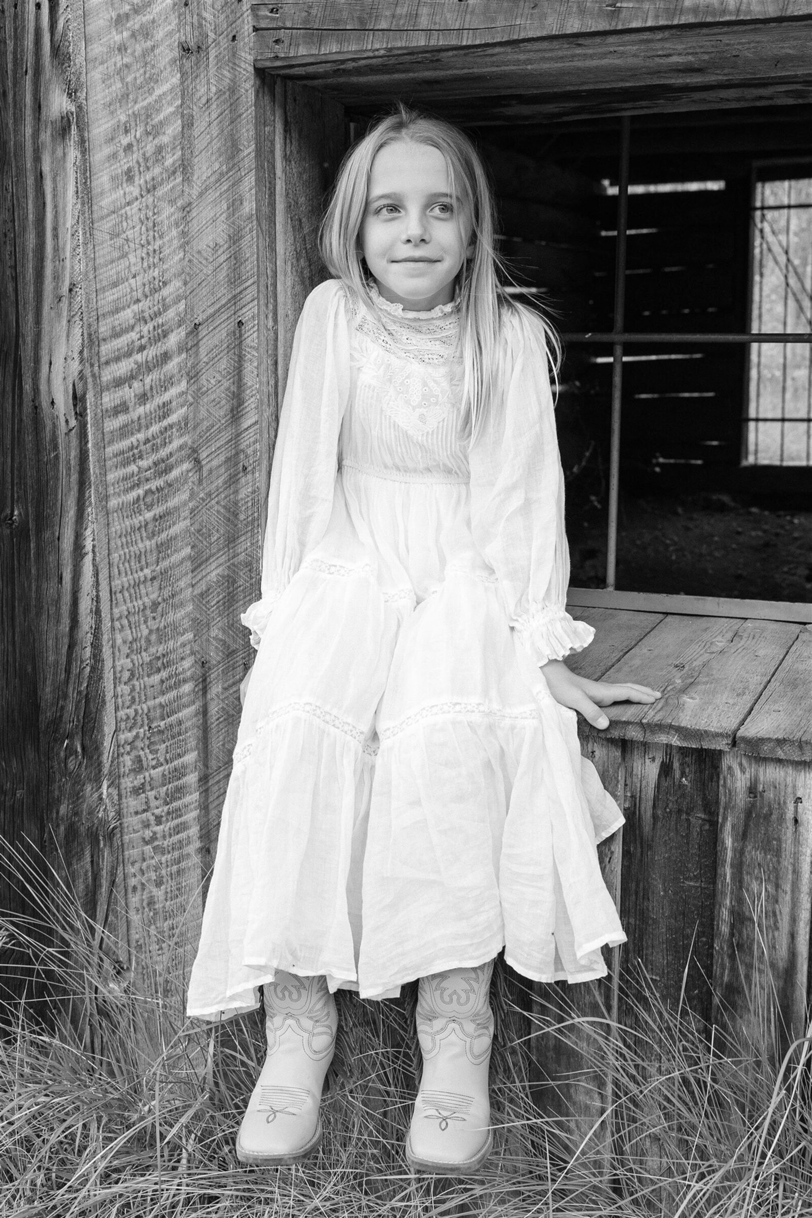 Luxury Aspen family photographer capturing natural connection and candid mountain moments with an editorial touch.