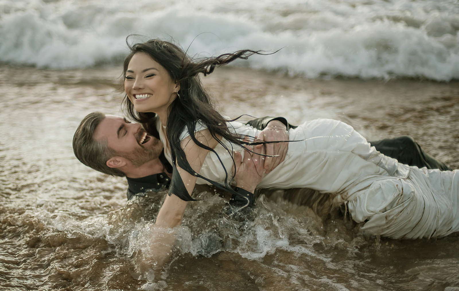 Engagement photographer on Maui